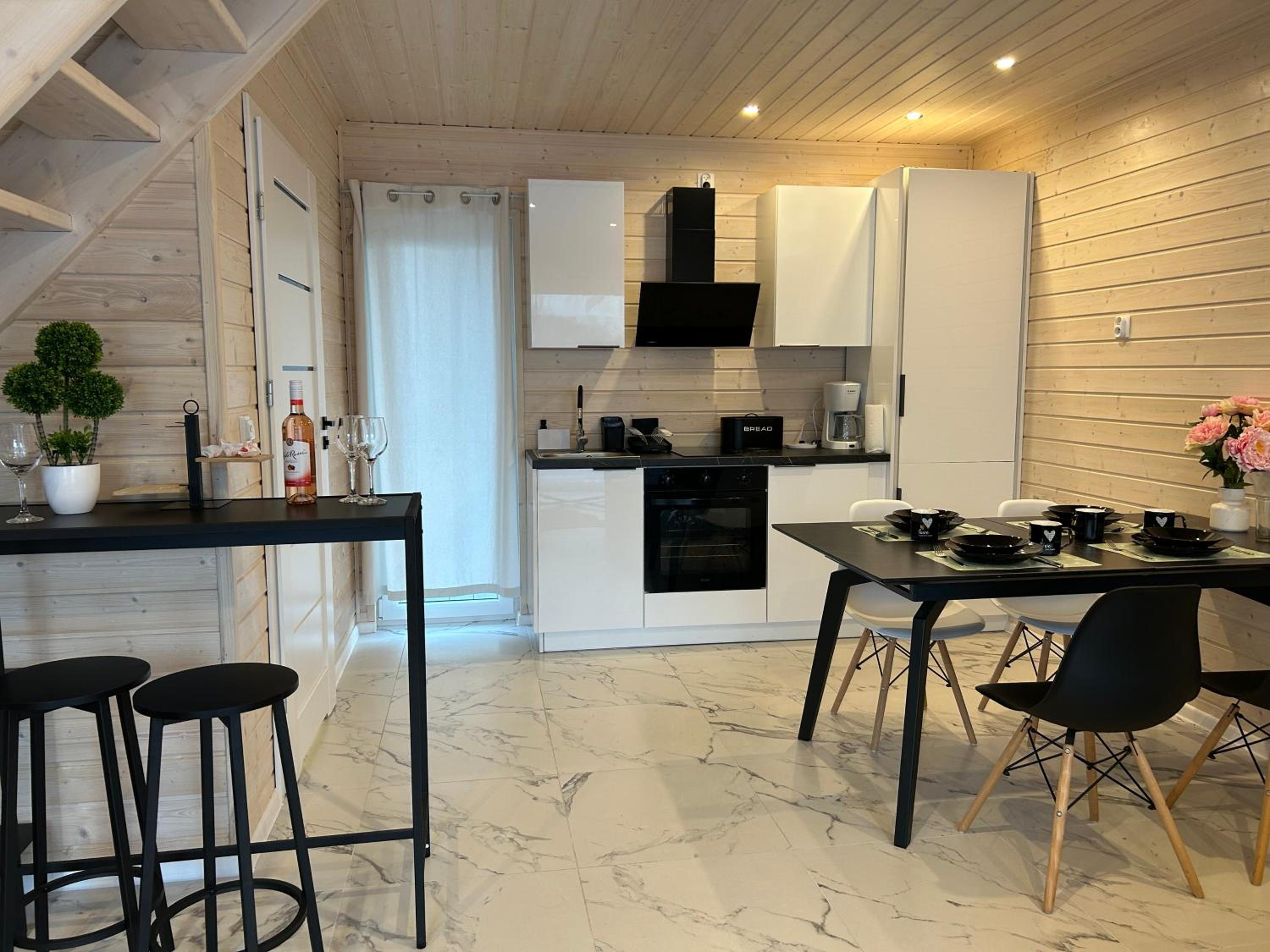 Two-Bedroom House photo 3