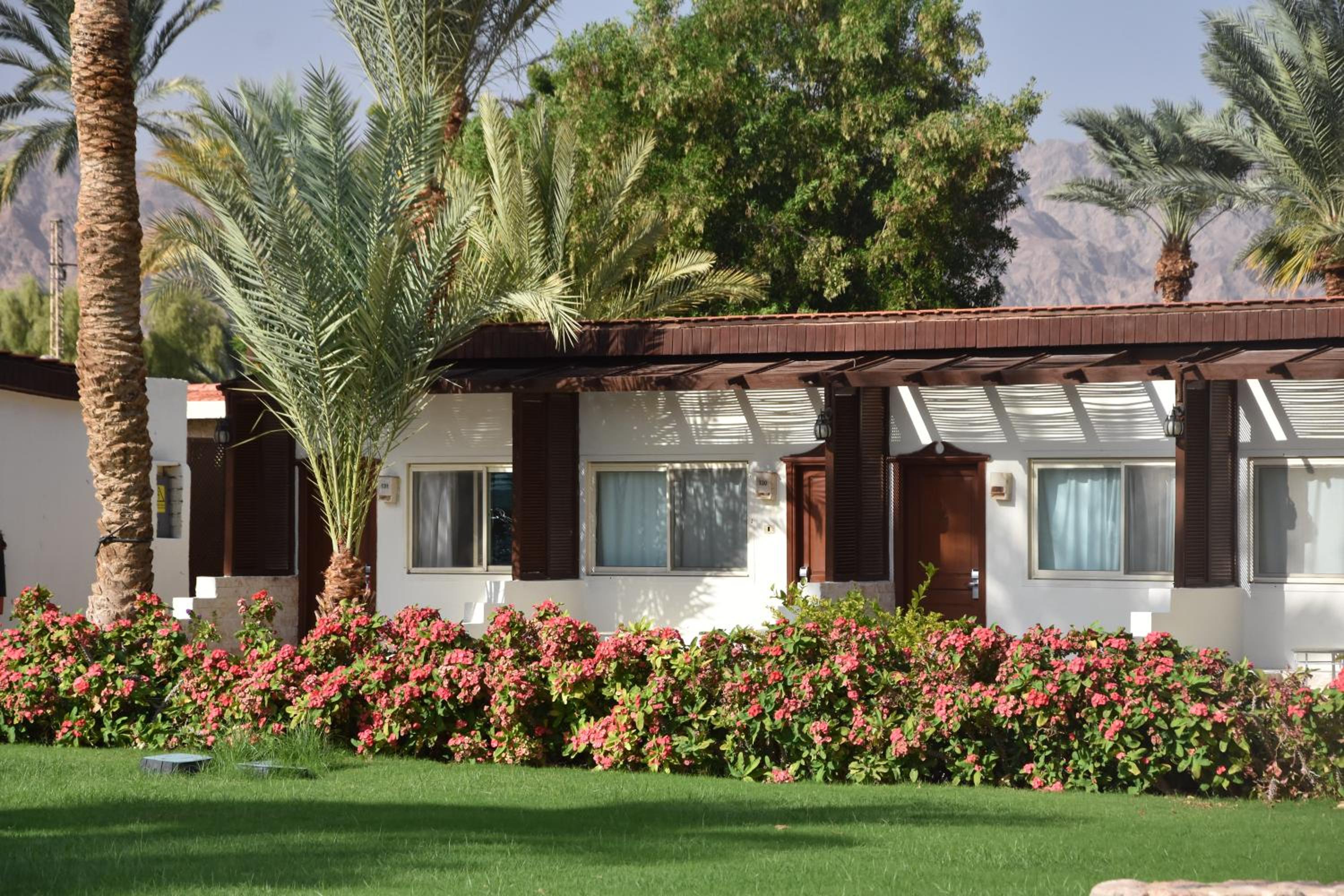 Bungalow photo 2