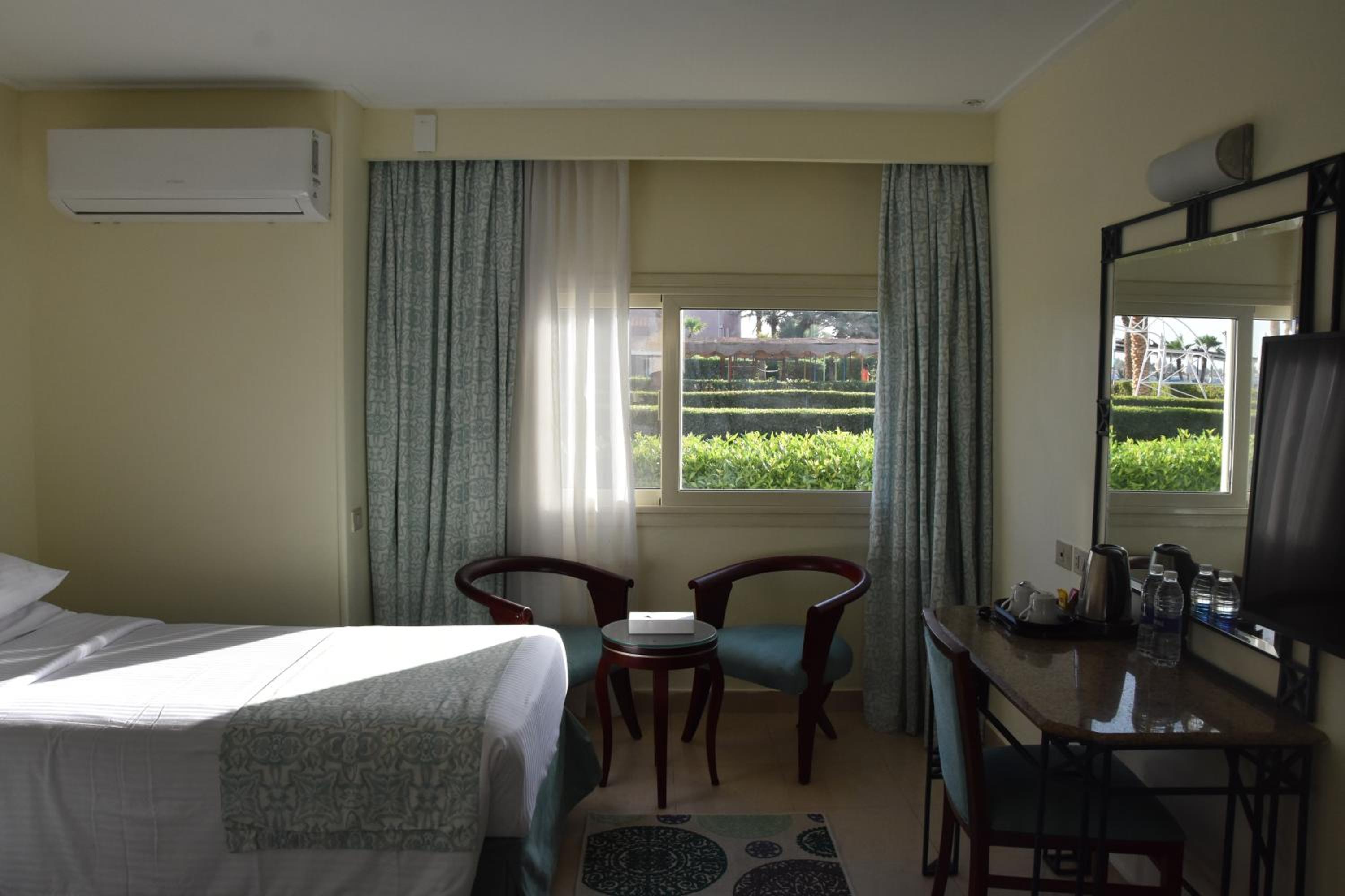 Comfort Room photo 2