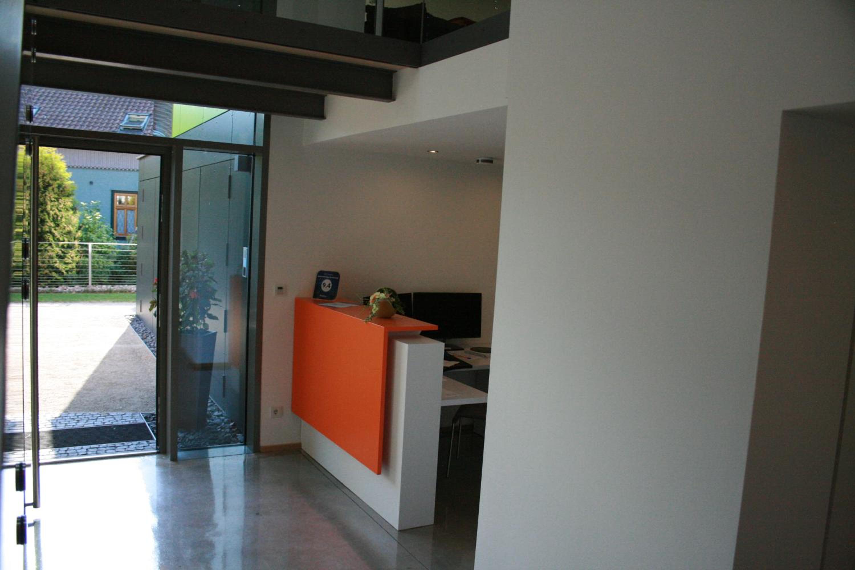 Apartment with Terrace - Photo 1