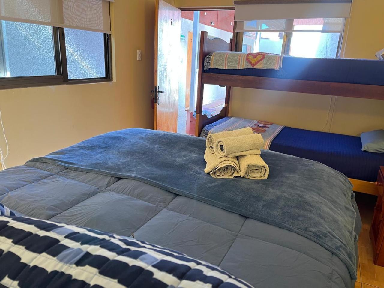 Quadruple Room with Private Bathroom photo 3