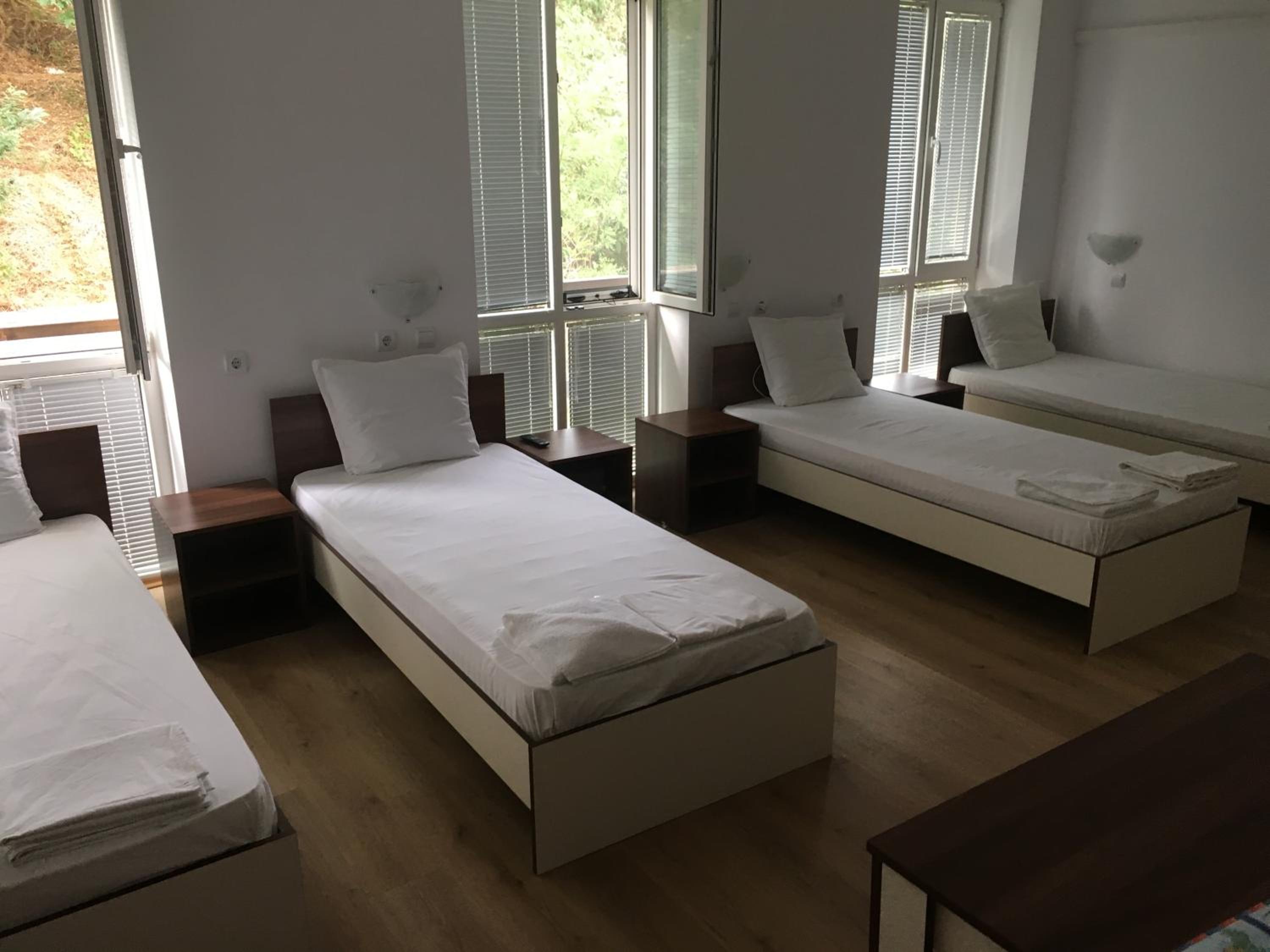 Quadruple Room with Bathroom photo 1