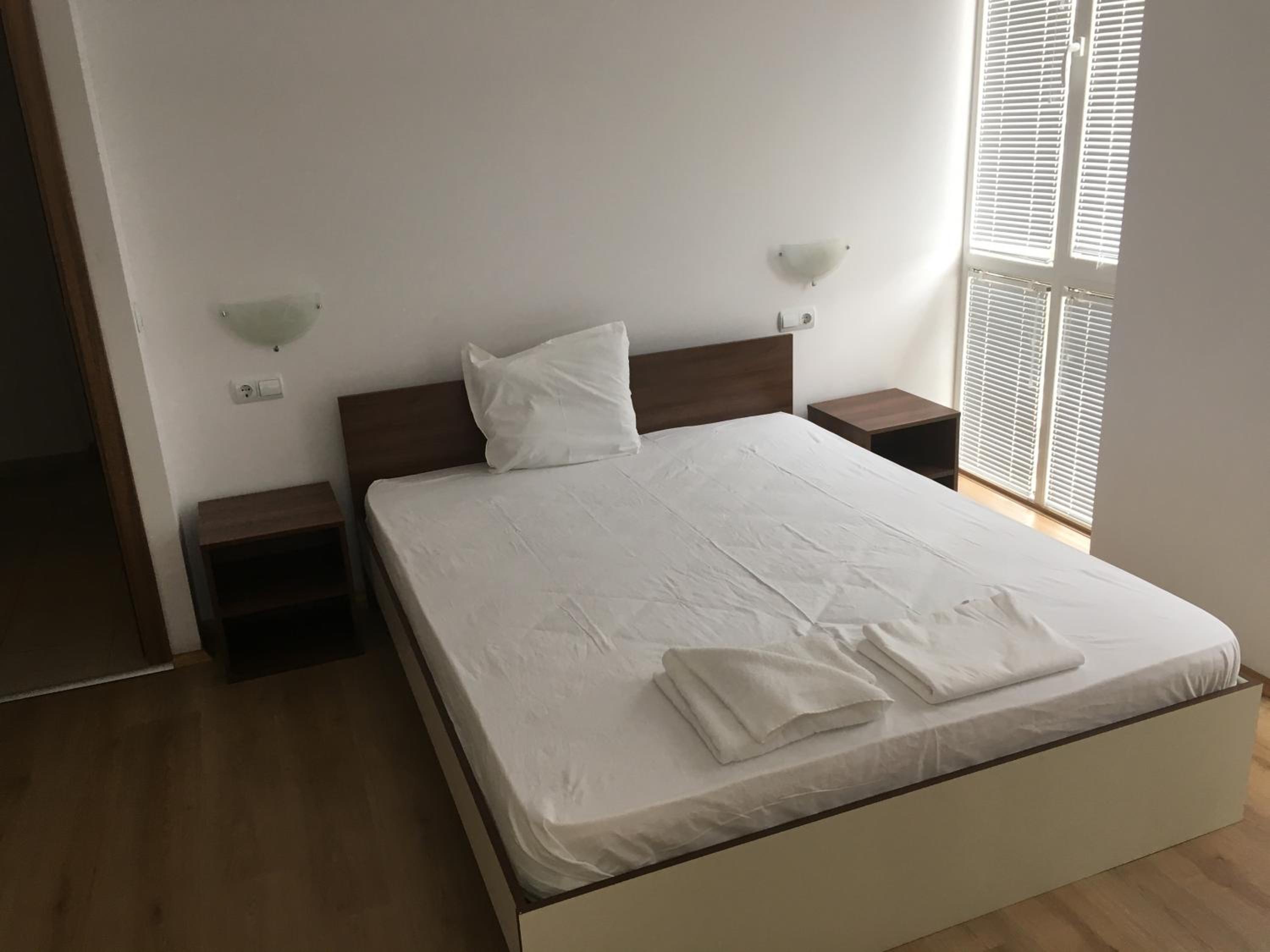 Double Room with Shared Bathroom photo 1