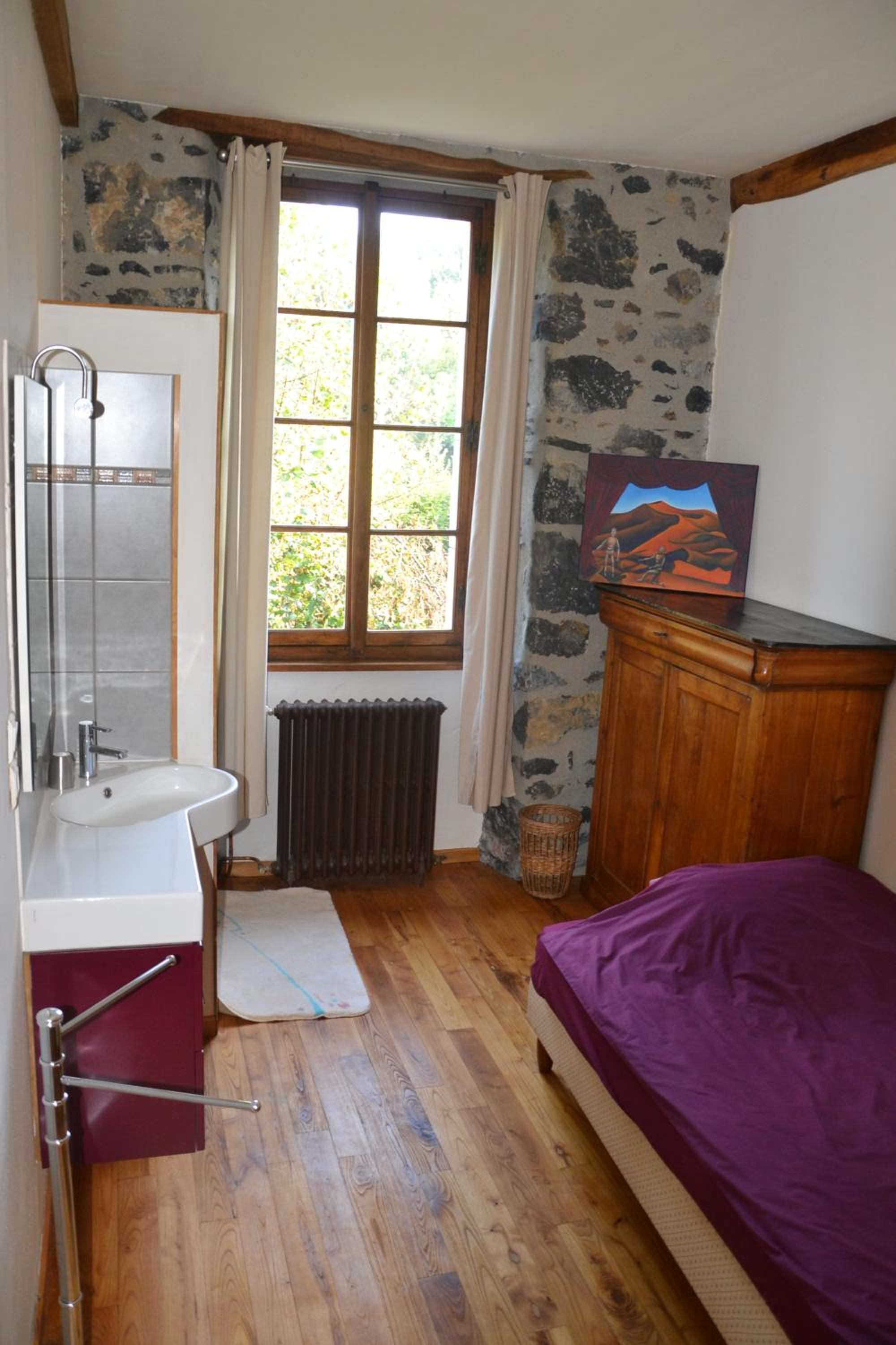 Single Room with Mountain View