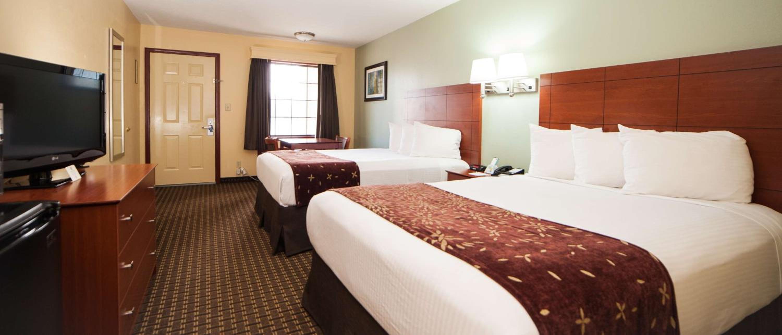 Double Room with Two Double Beds - Non-Smoking photo 1