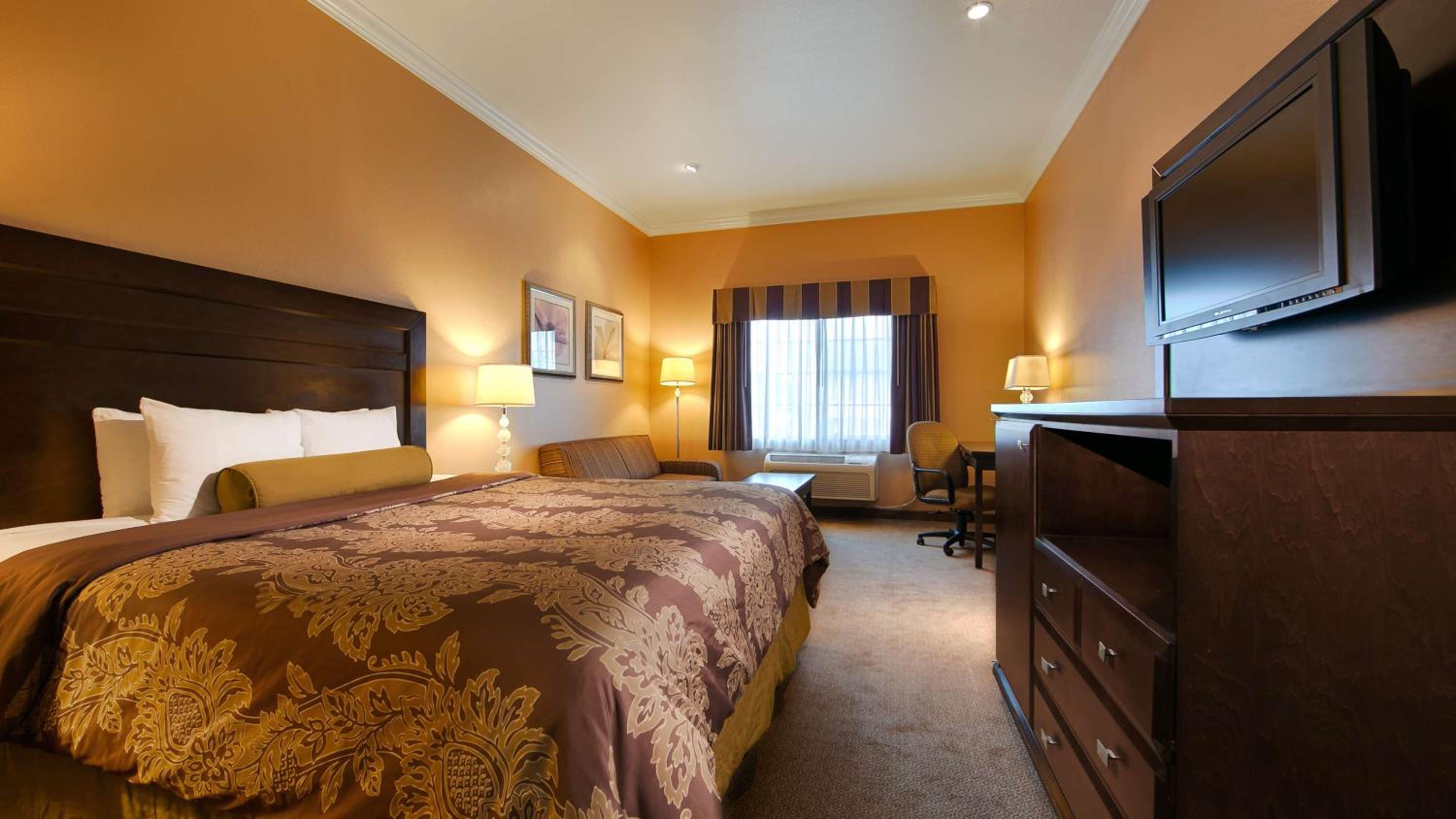 King Room - Non-Smoking - Photo 2