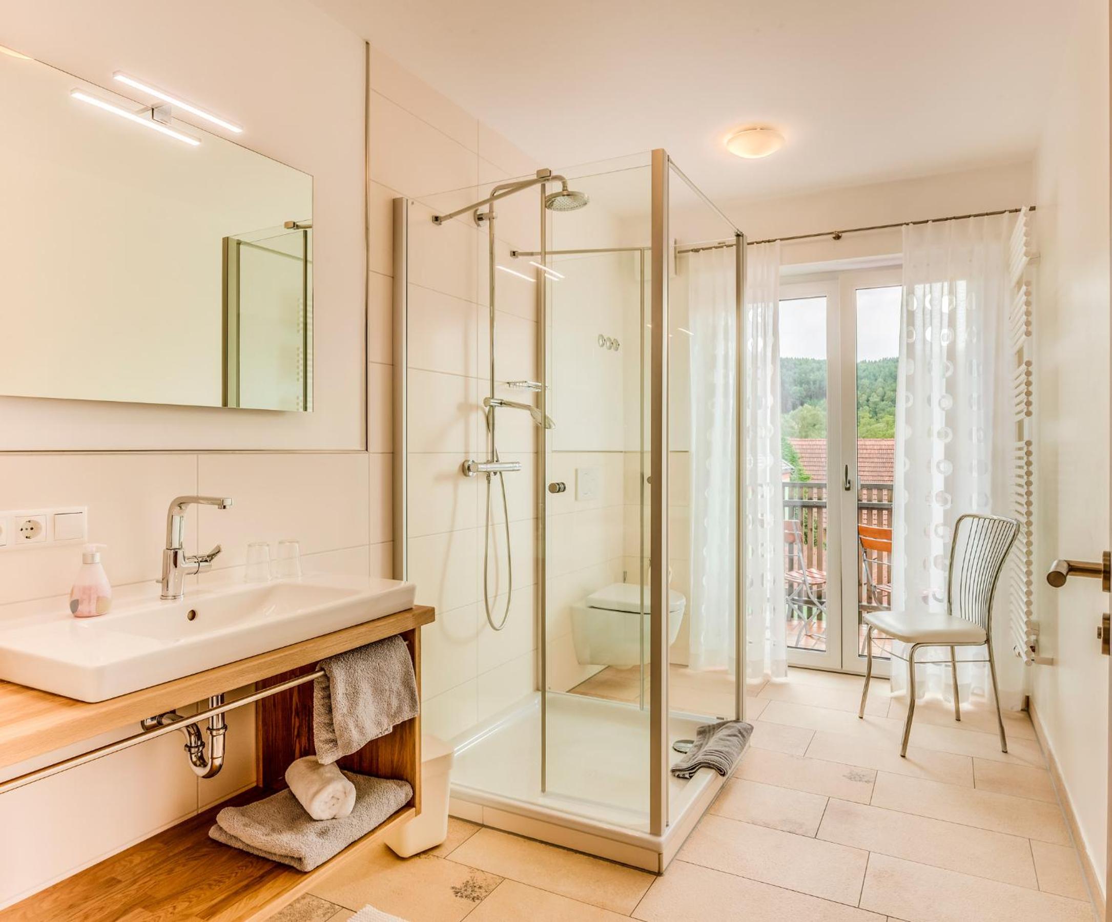 Standard Double Room - Photo 7