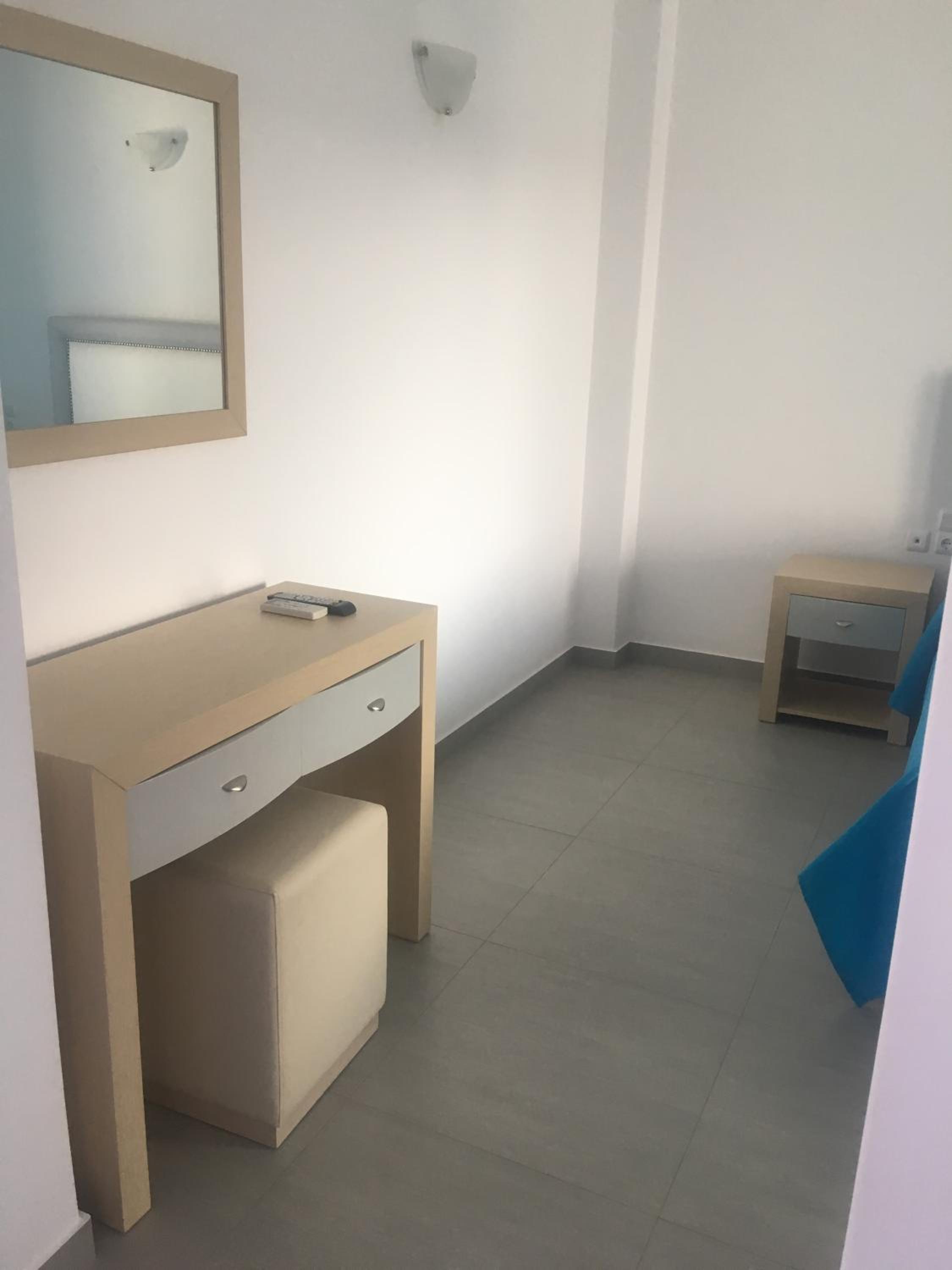 Comfort Double Room with Balcony - Photo 12
