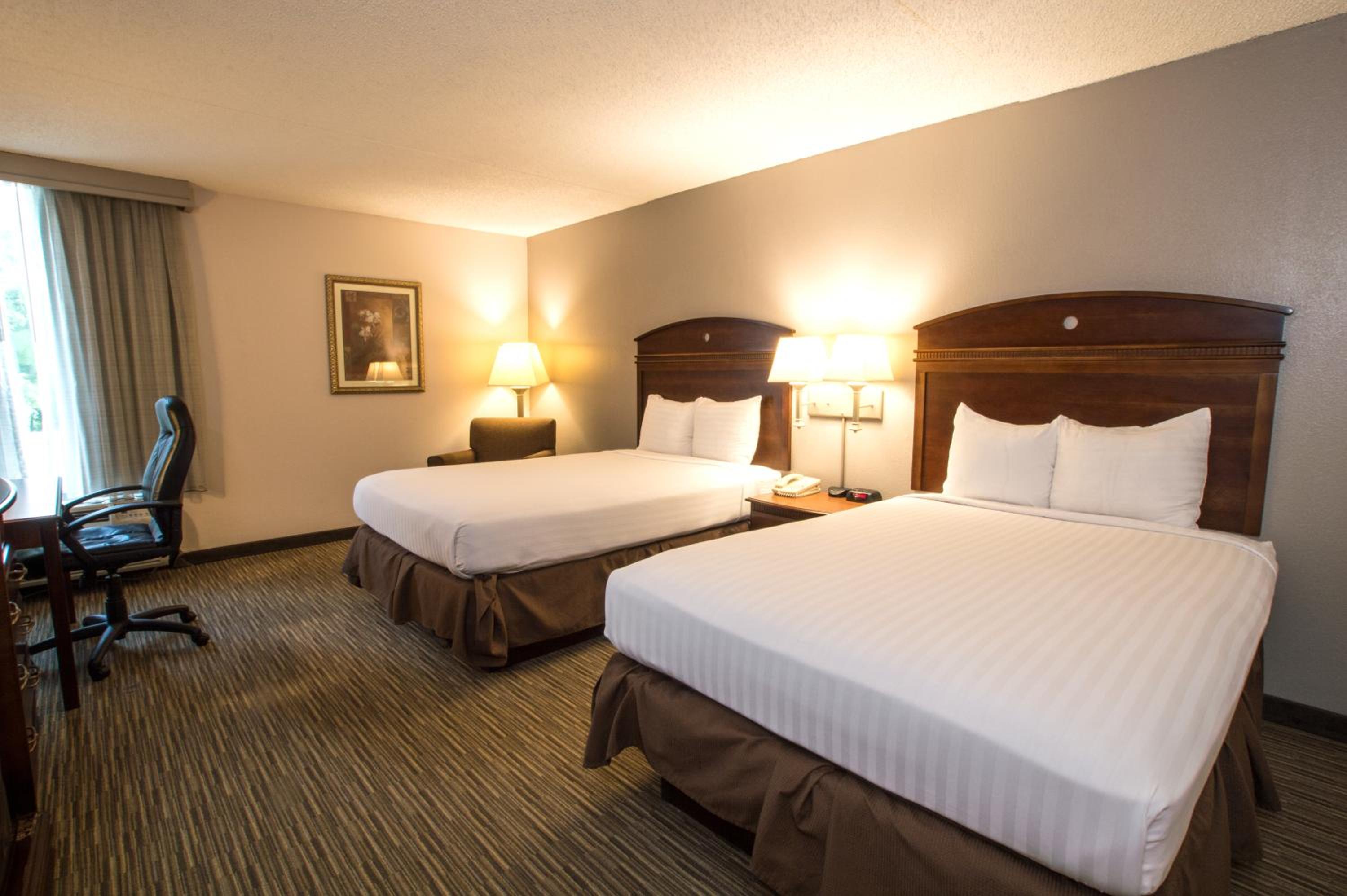 Double Room with Two Double Beds - Photo 1