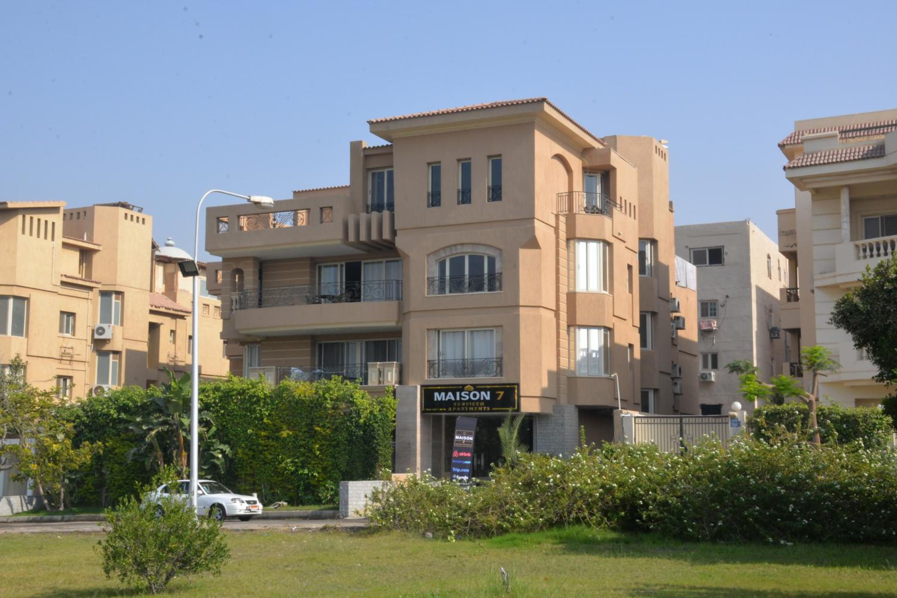 Three-Bedroom Apartment with Balcony photo 1