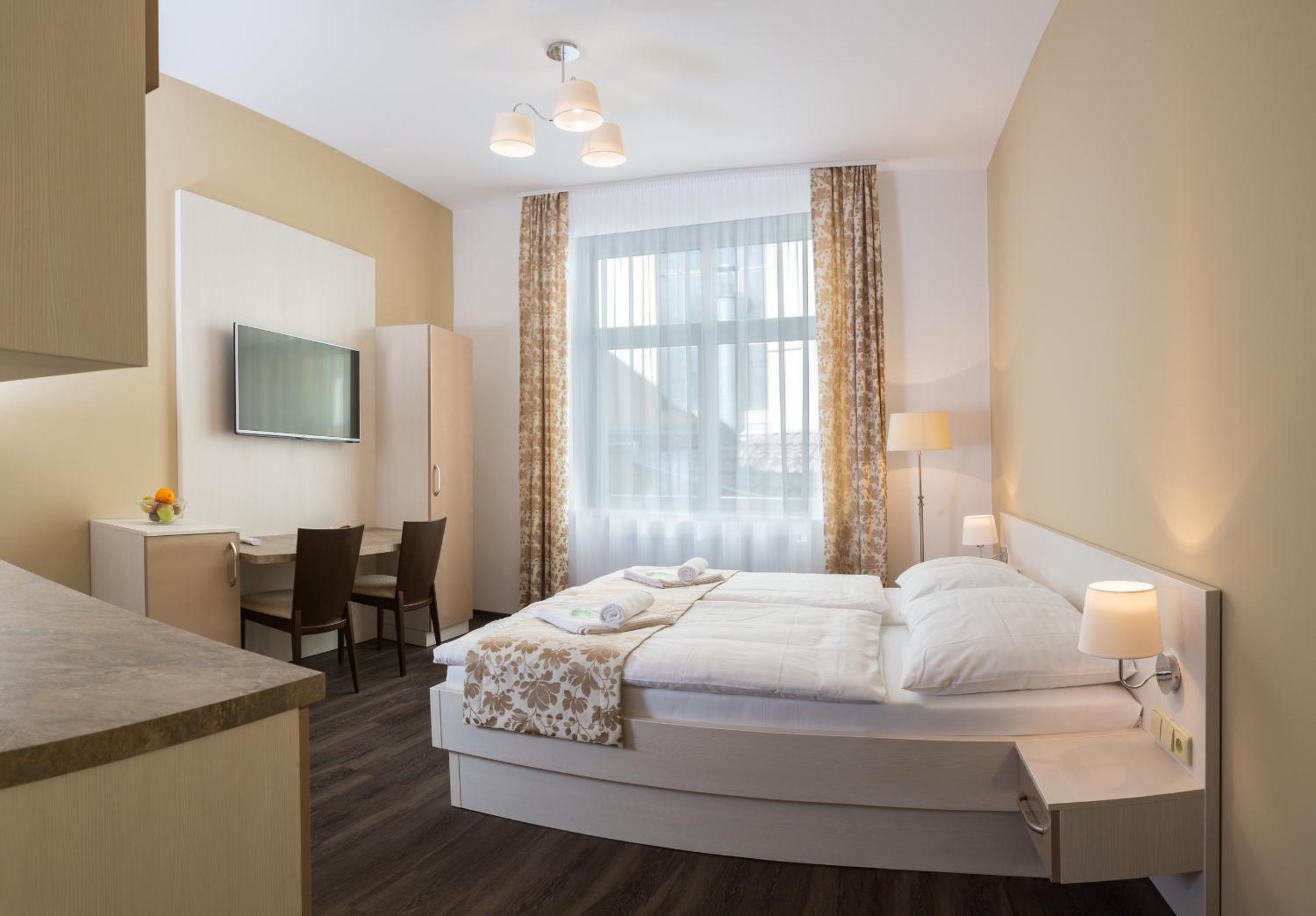 Deluxe Queen Room photo 2