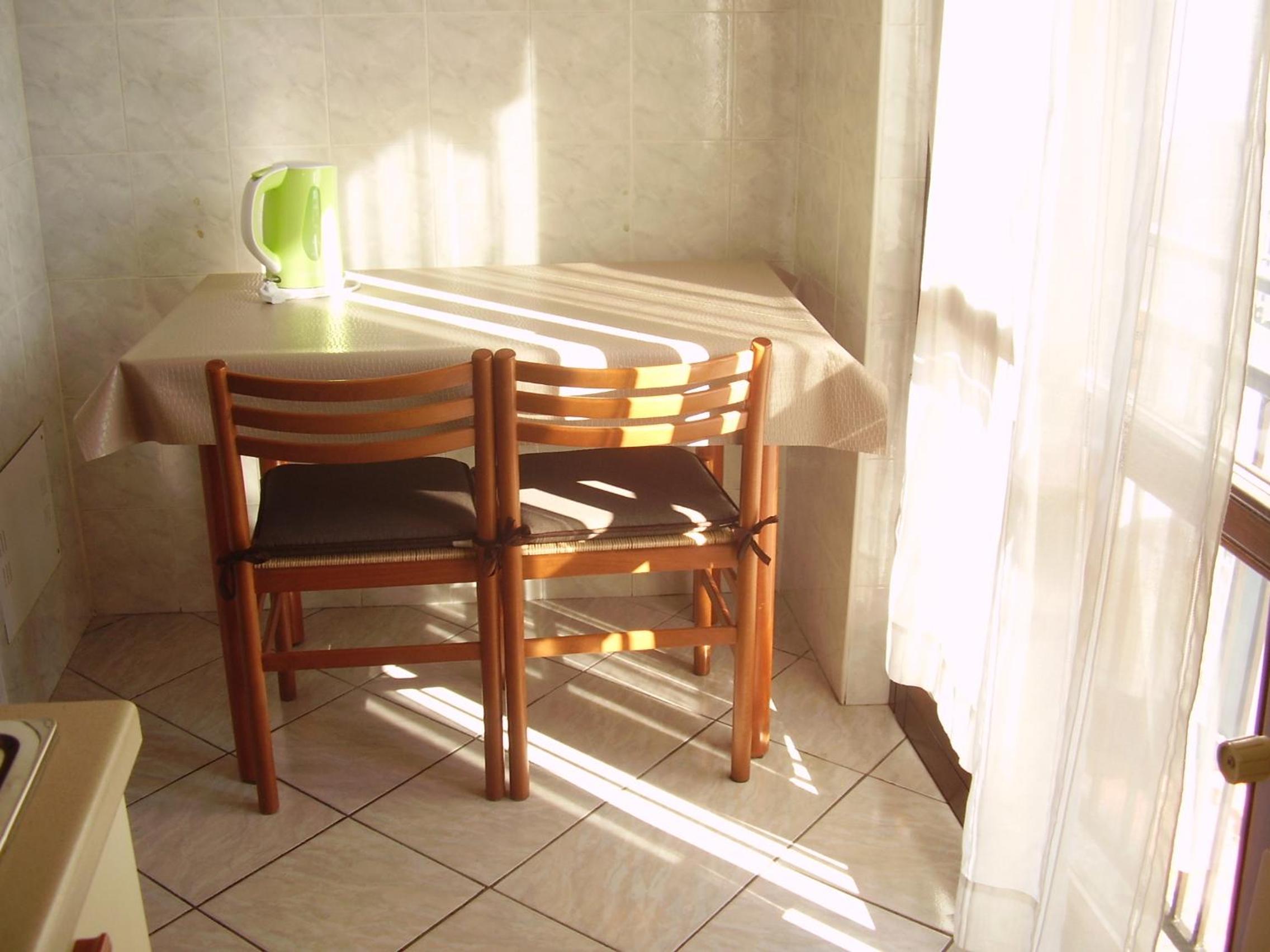 Apartment with Balcony - Photo 14
