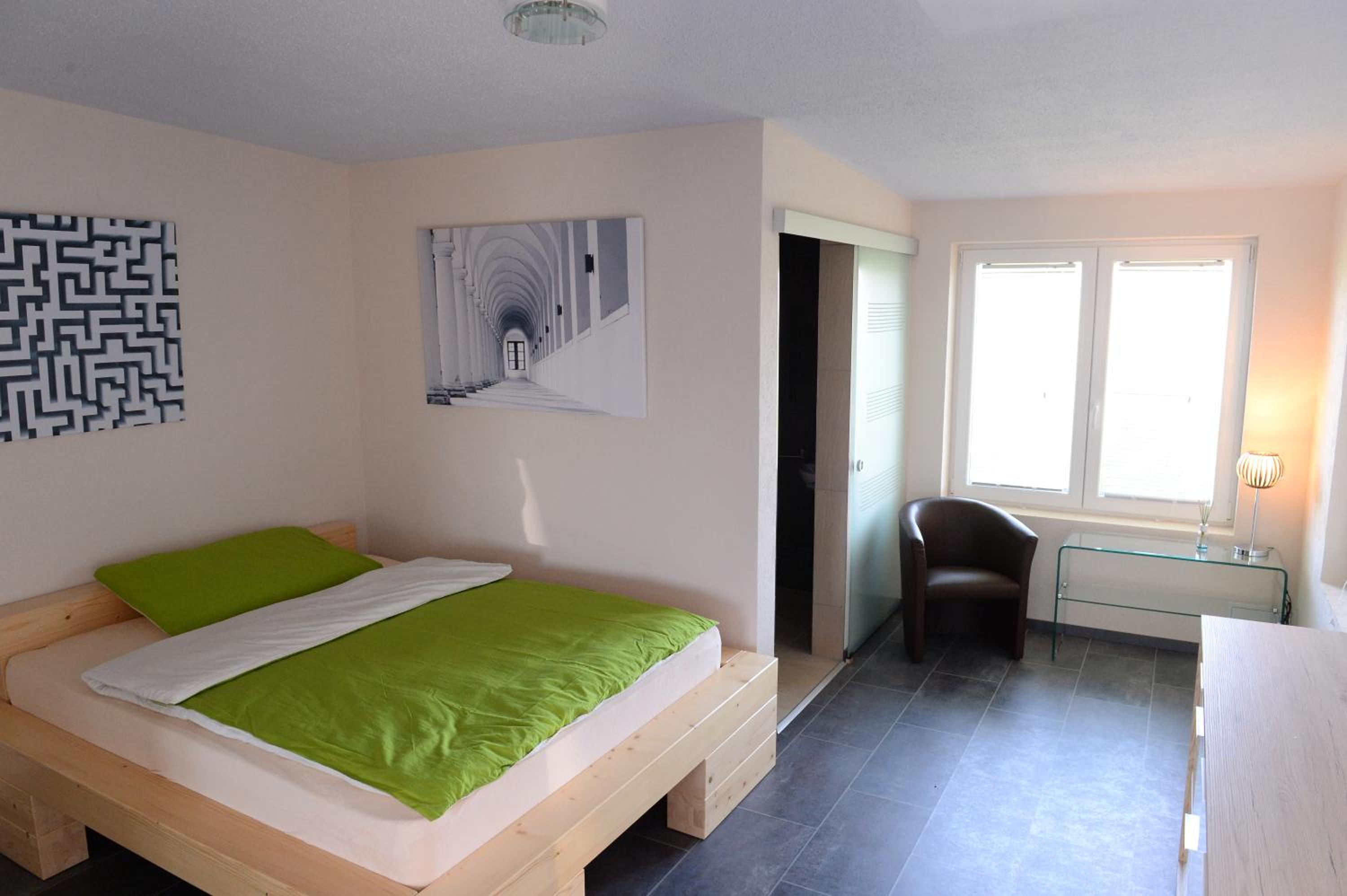 Deluxe Double Room with Shower - Photo 4
