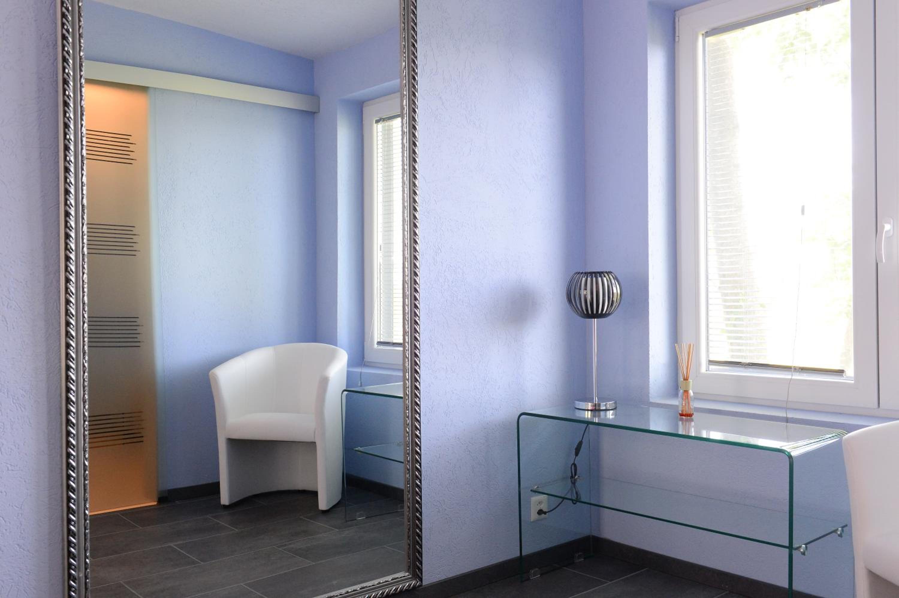 Deluxe Double Room with Shower - Photo 2
