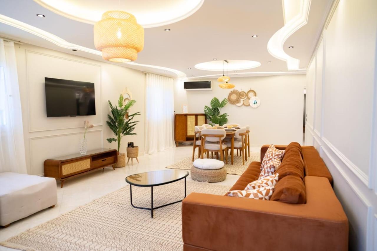 Apartment with Sea View photo 1