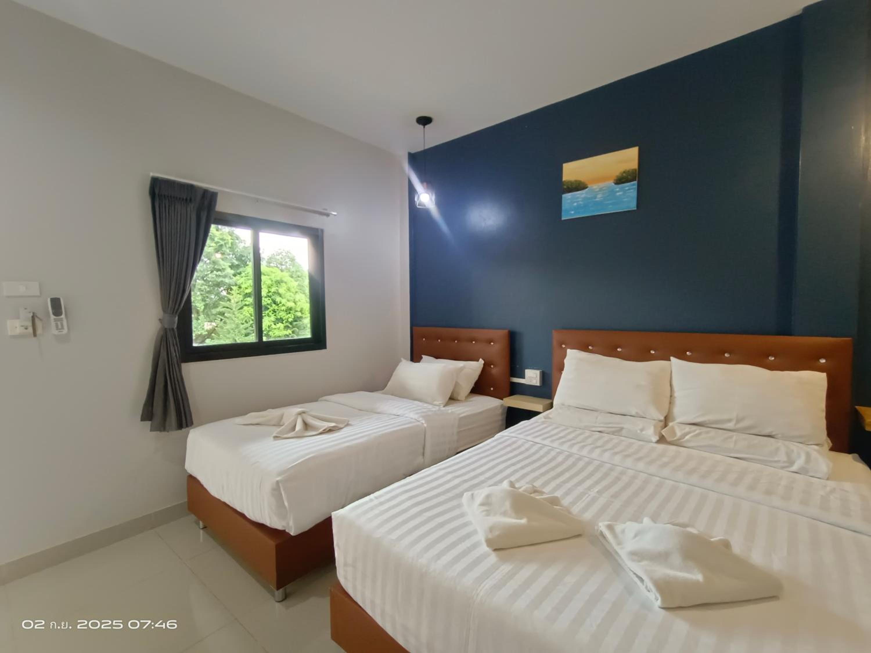 Standard Triple Room photo 3