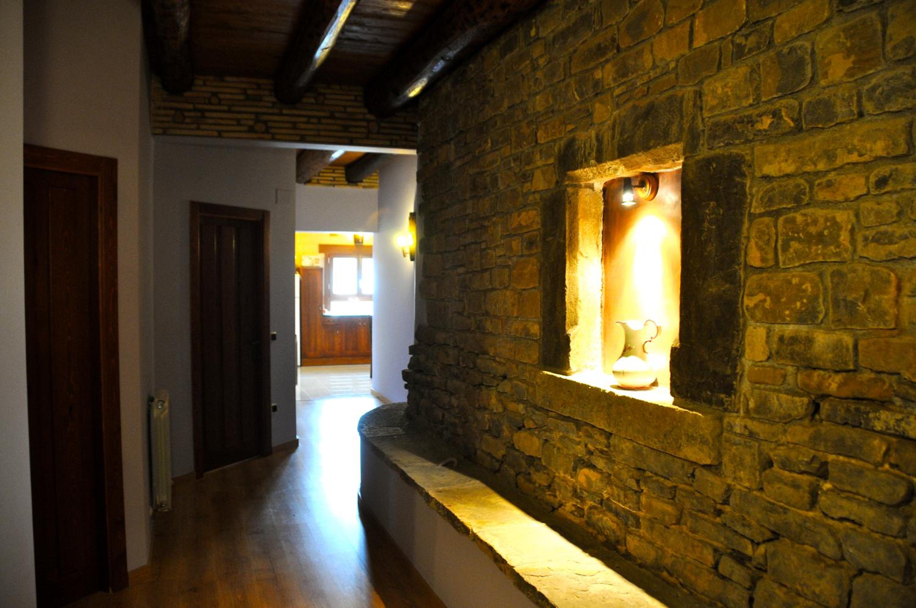 Apartamento de dos habitaciones con porche