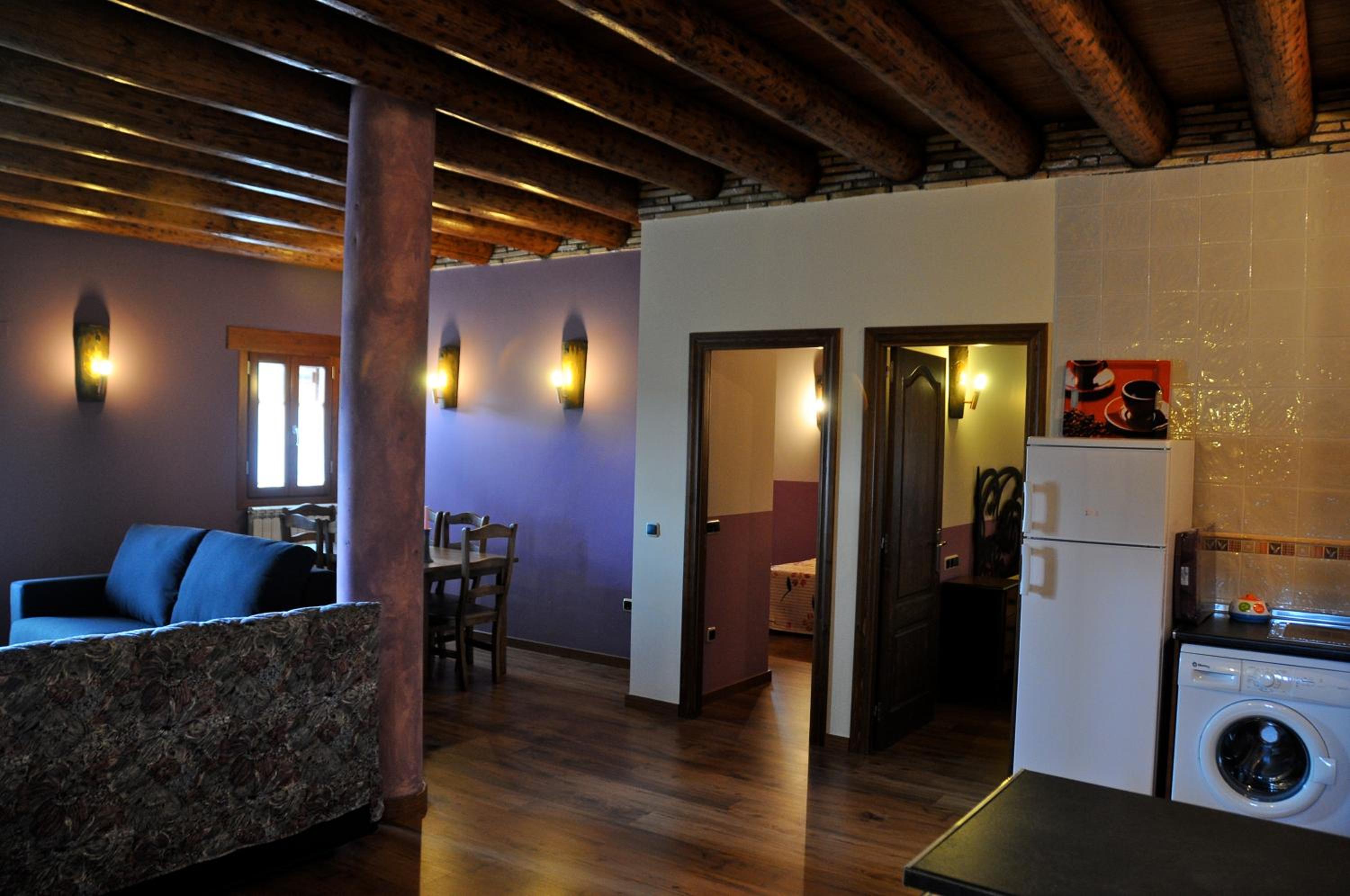 Apartamento de Dos Habitaciones con Terraza