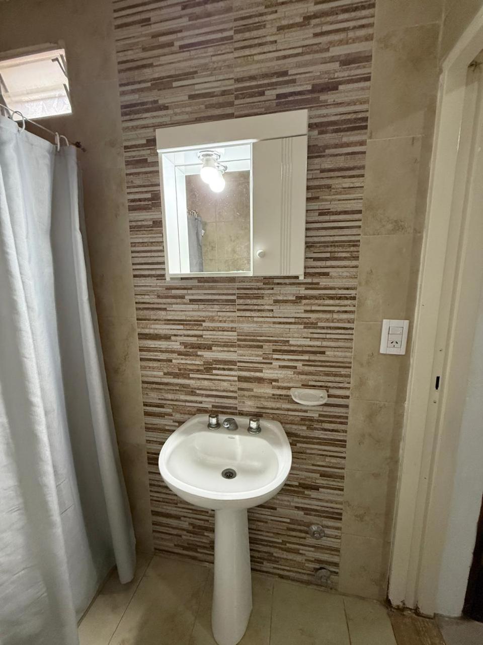 Family Room with Private Bathroom photo 2