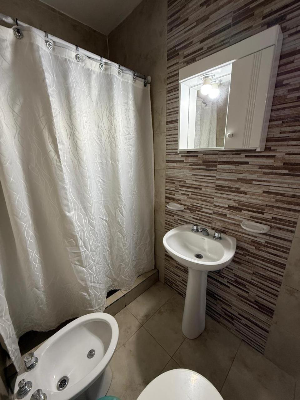 Family Room with Private Bathroom photo 1