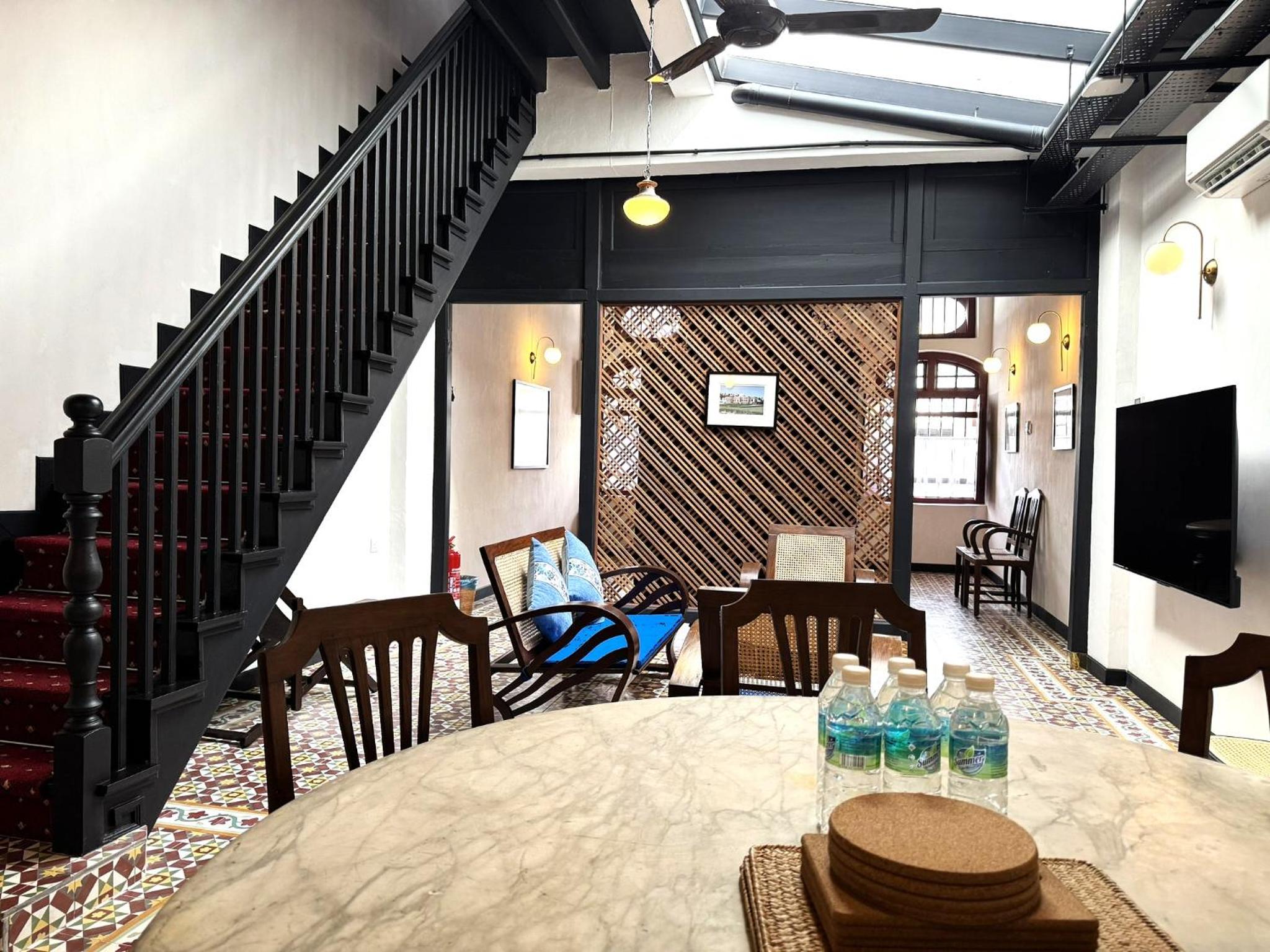 2-Bedrooms Yeng Keng Townhouse No.5