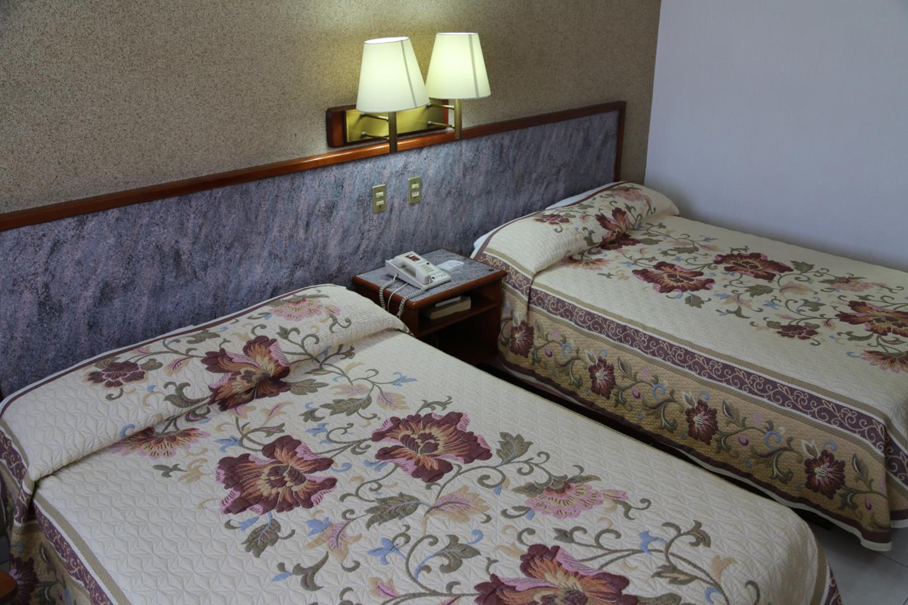 Double Room with Two Double Beds photo 3