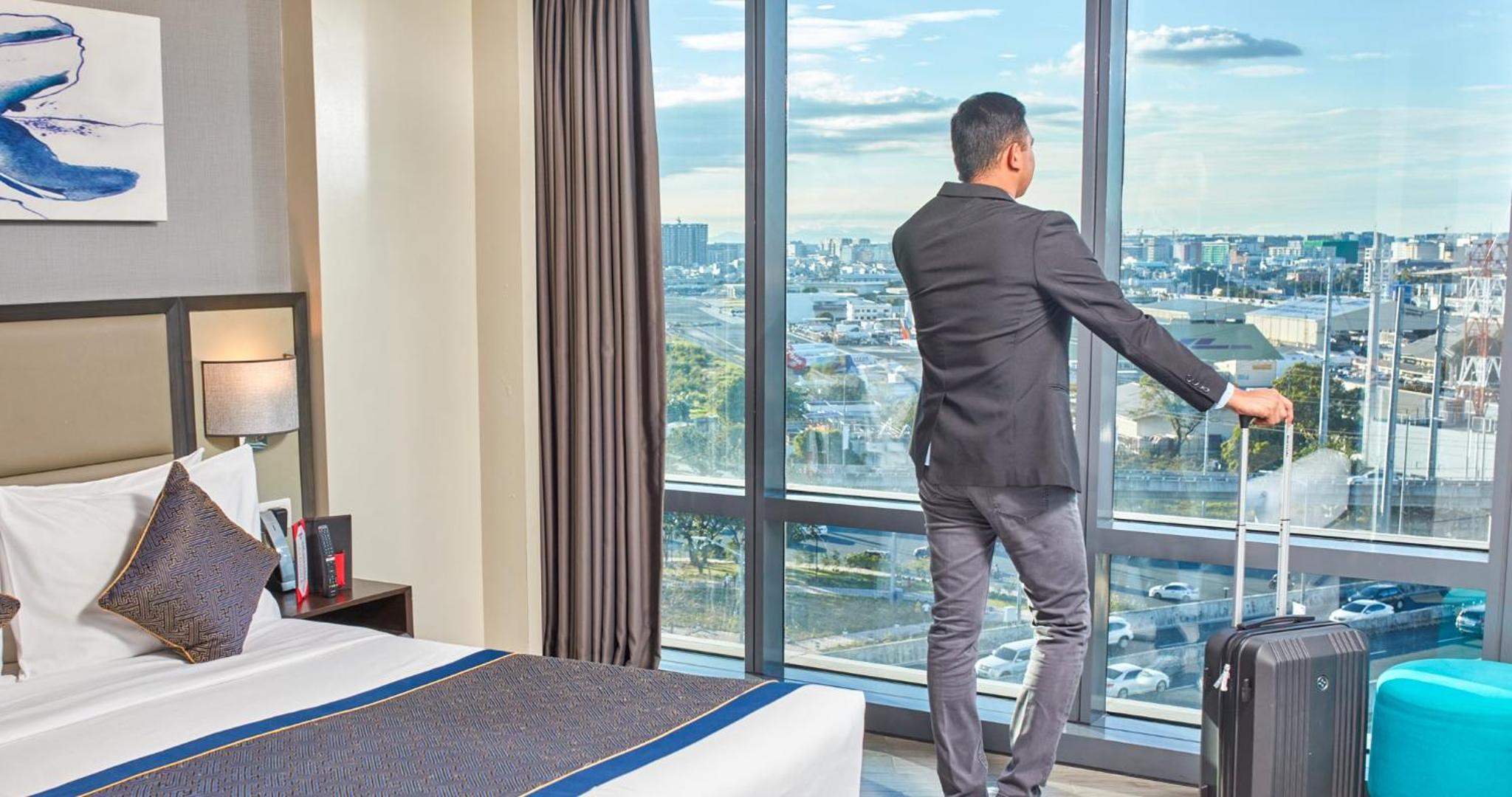 Business to Bliss - Room Only with One-way Airport Transfer photo 3