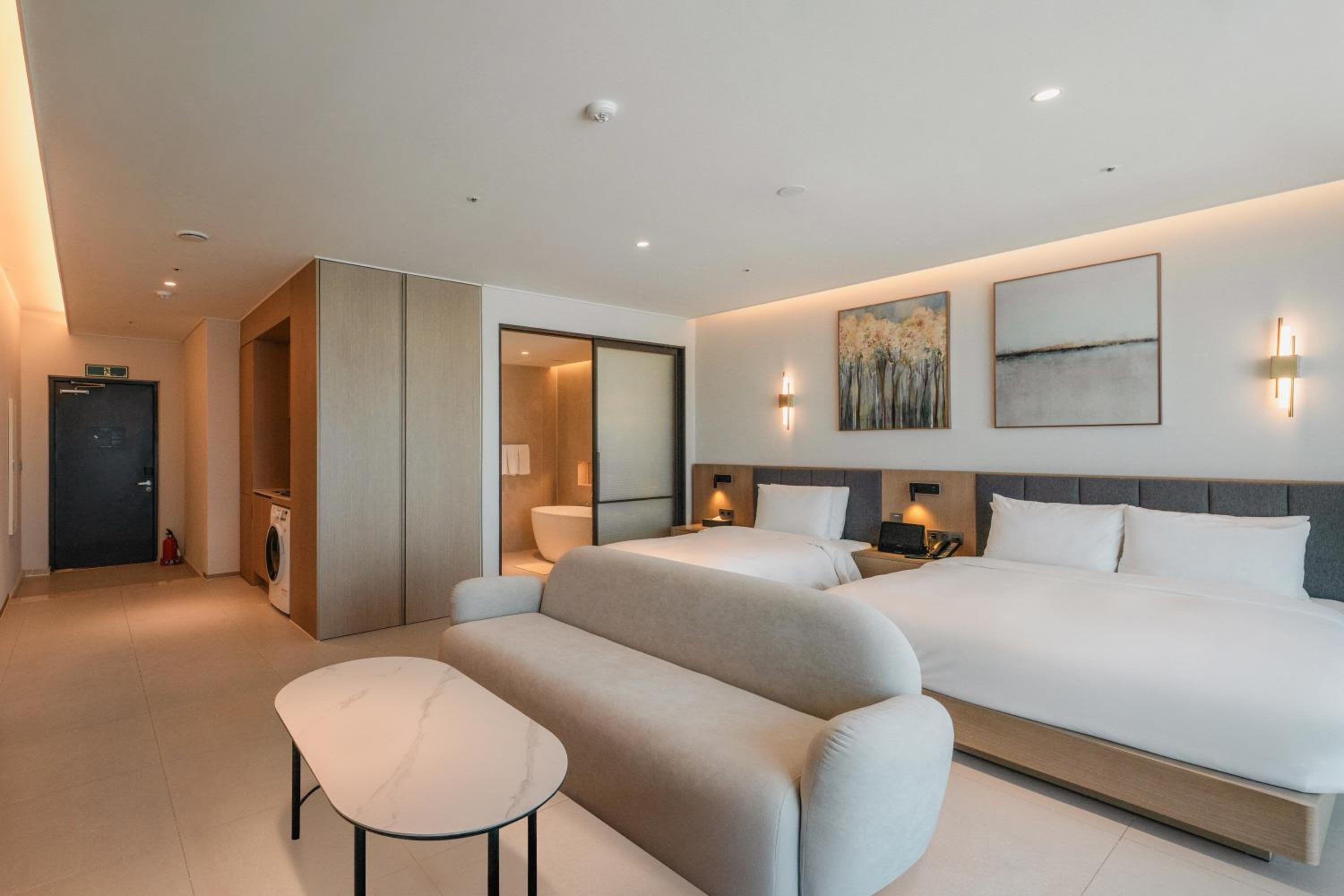 [Pet Room] Standard Twin Room with Half Ocean View- Free Breakfast for 1 person - Photo 5