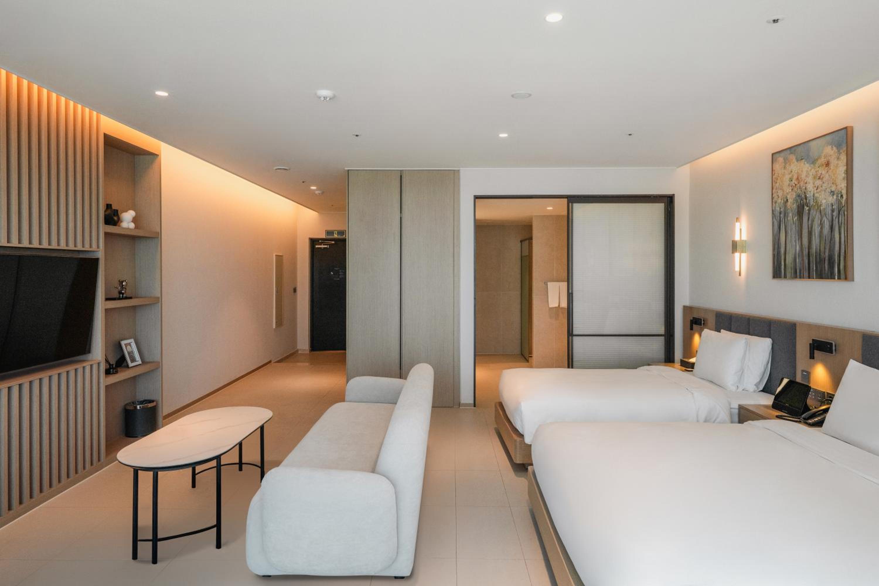 [Pet Room] Standard Twin Room with Half Ocean View- Free Breakfast for 1 person - Photo 4