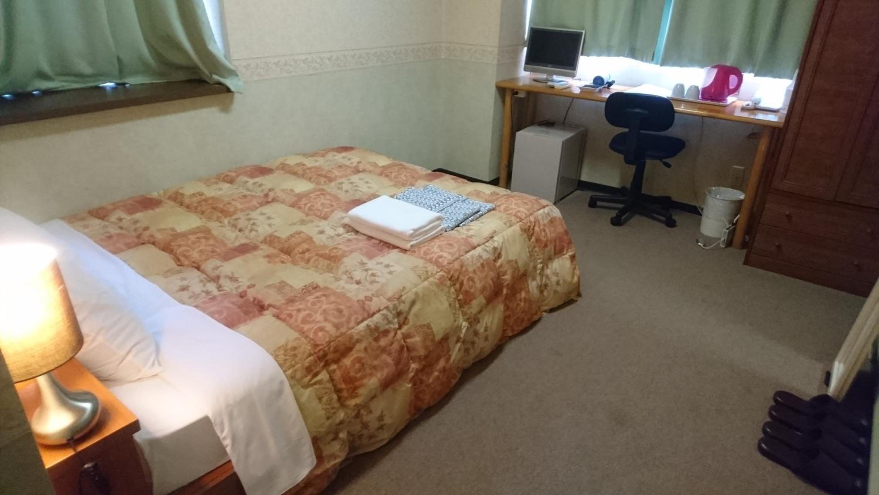 Double Room - Smoking photo 2