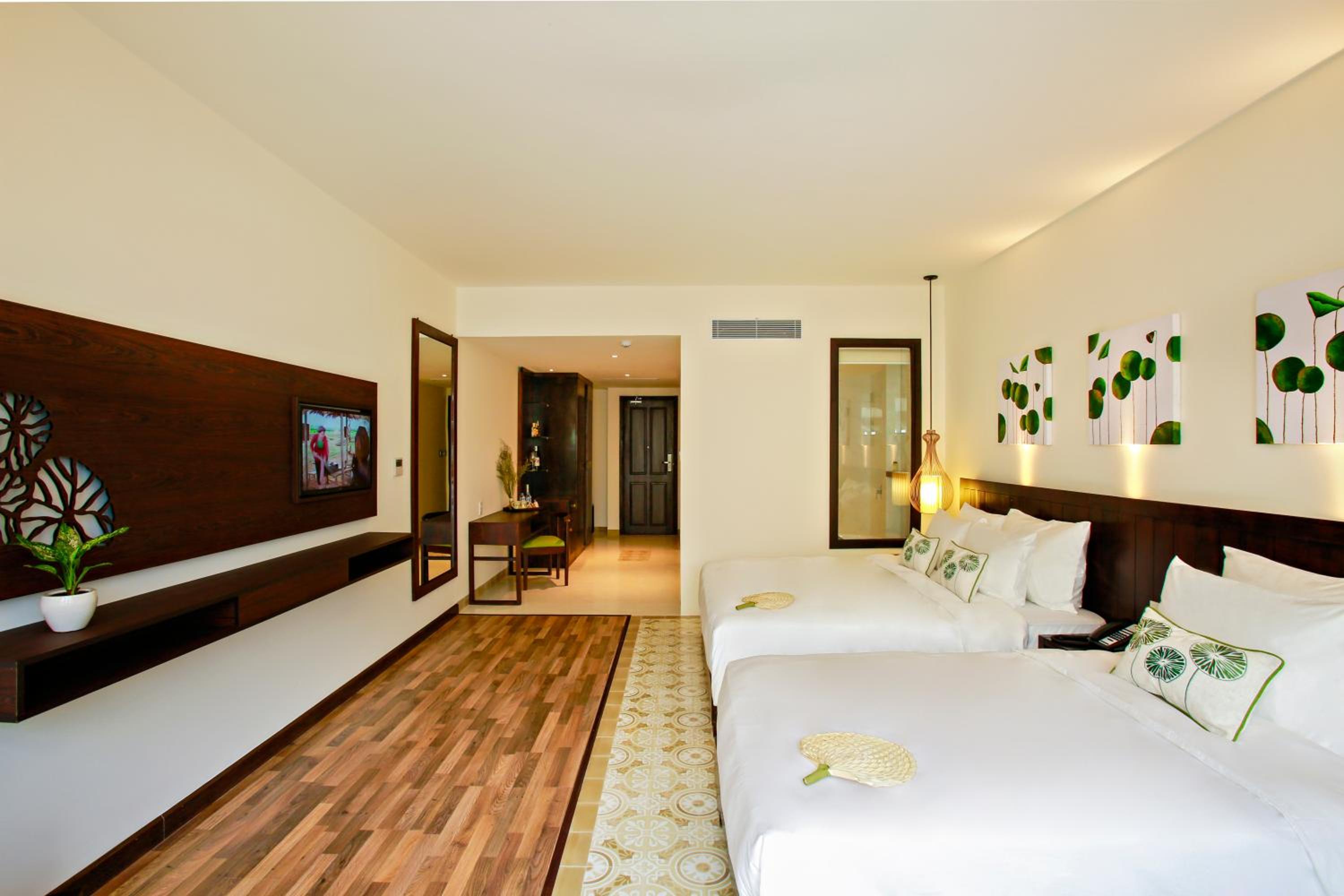 Superior Triple Room photo 2