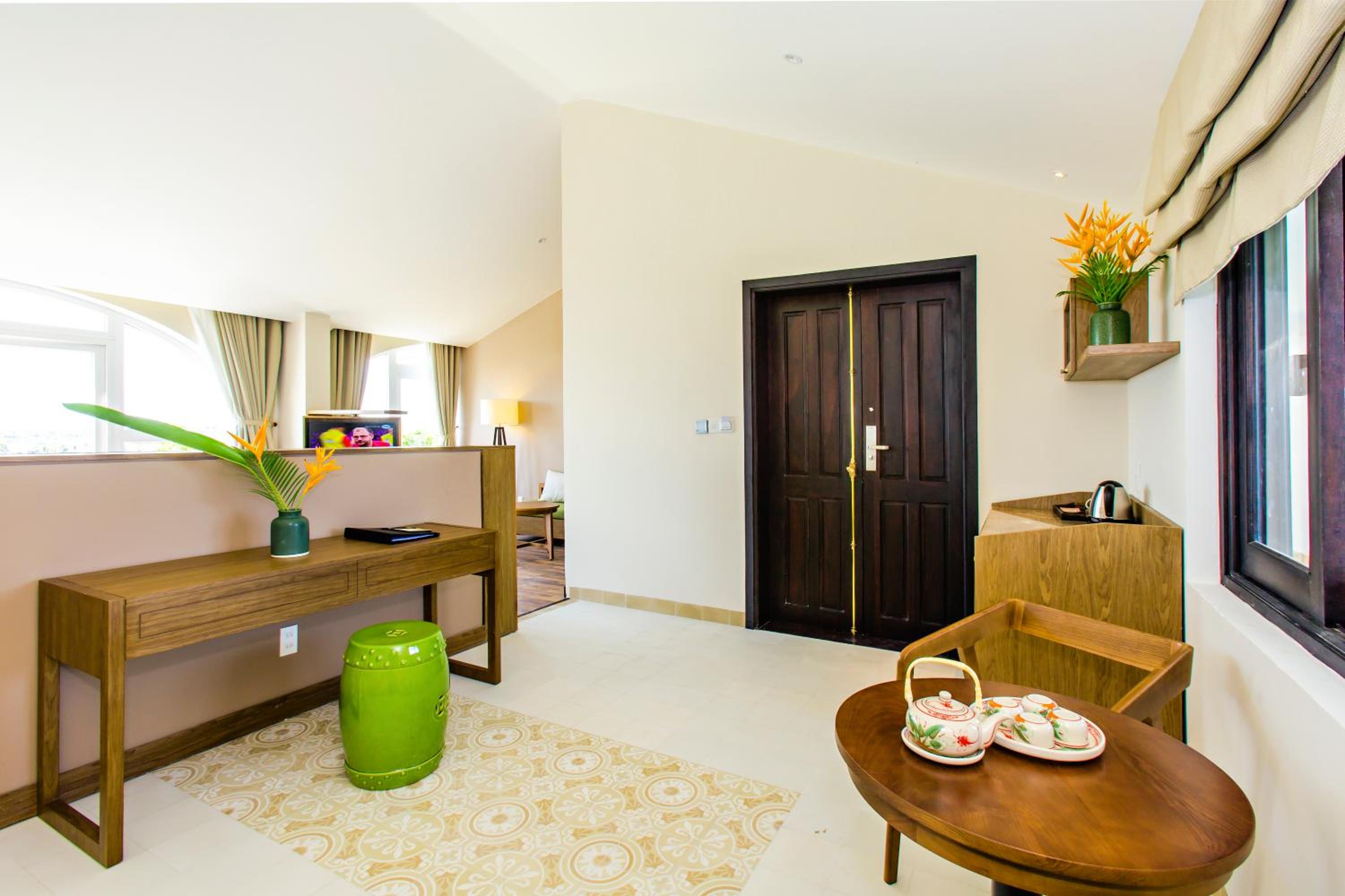 Suite with City View photo 2