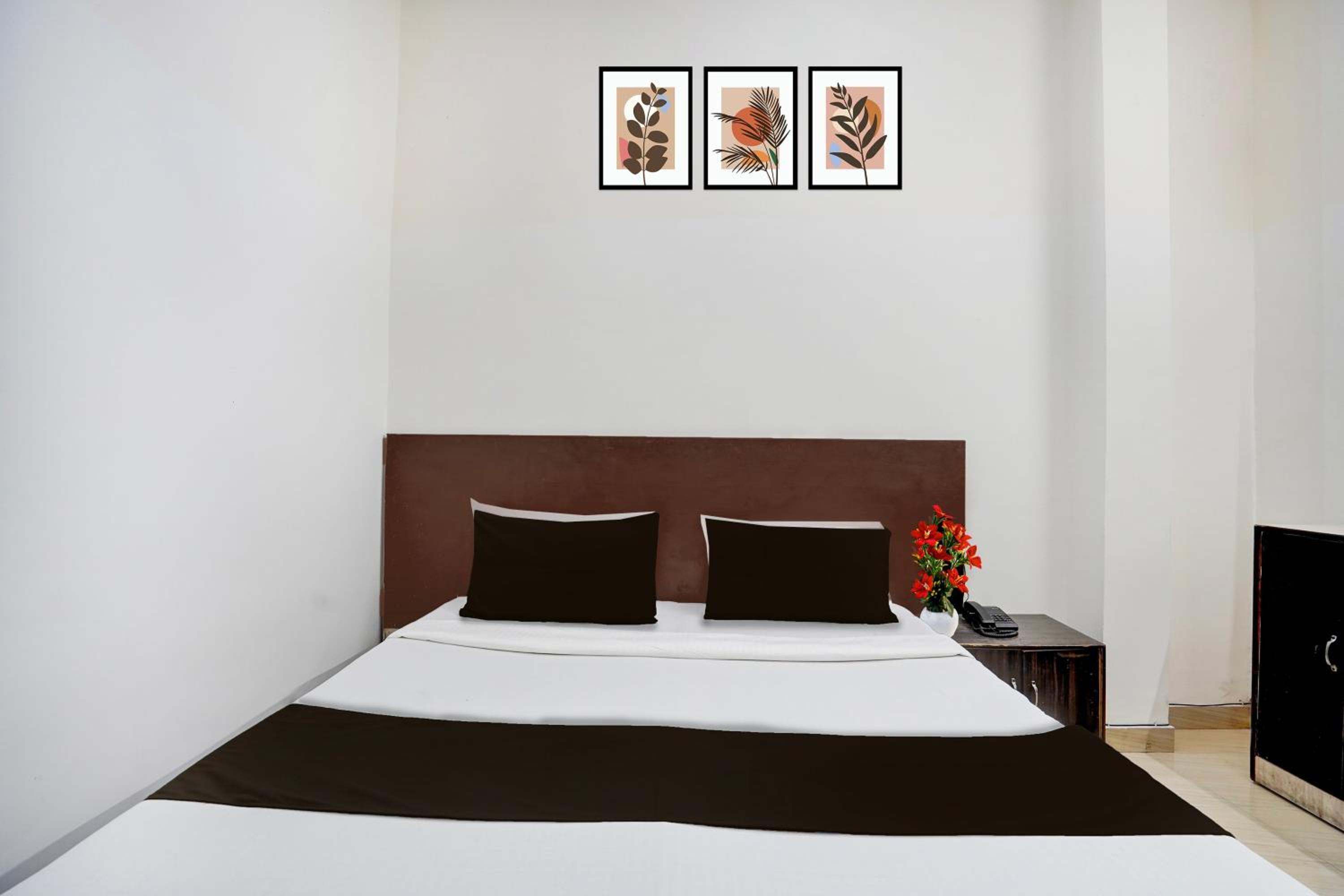 Deluxe Double Room photo 2