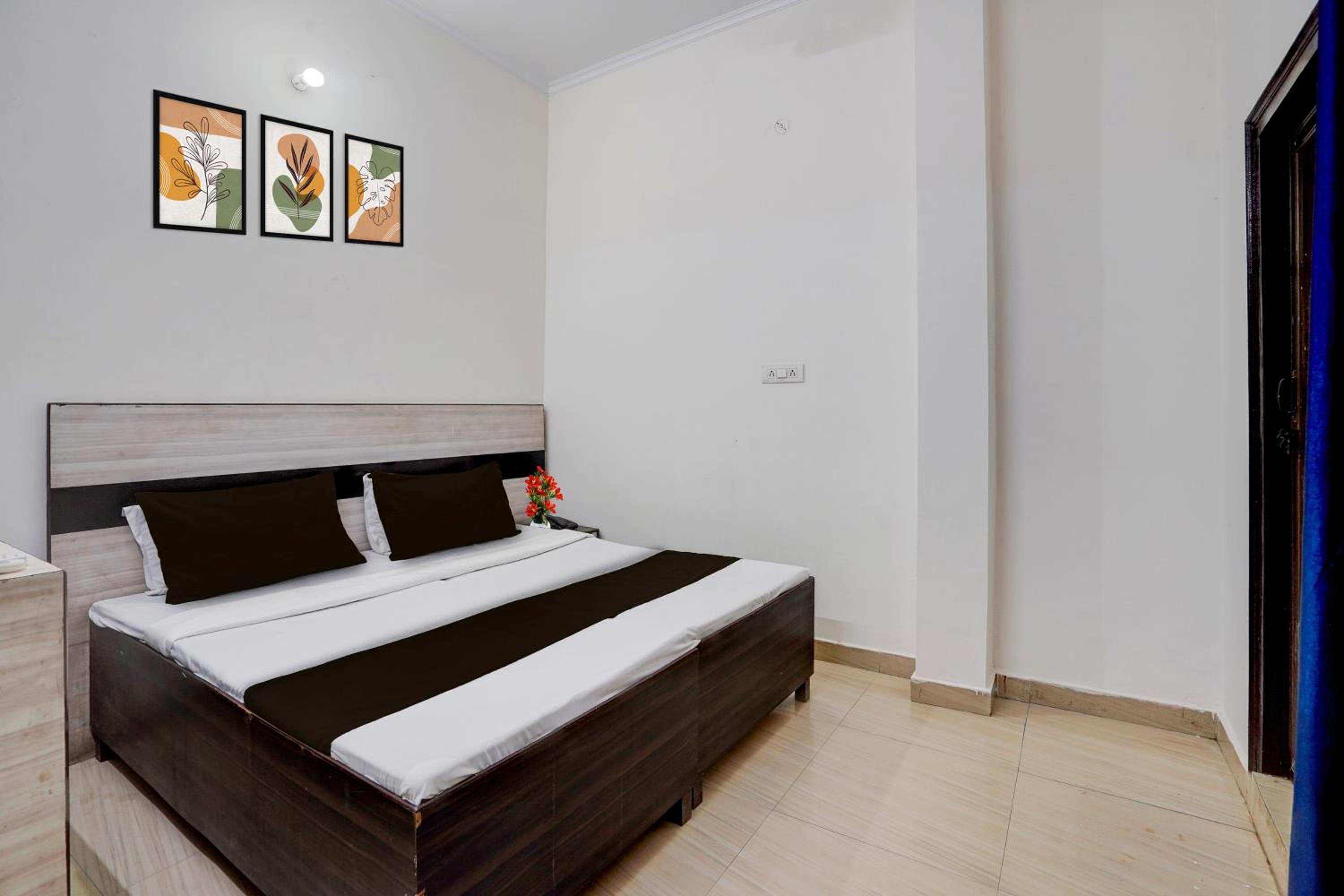 Deluxe Double Room photo 3