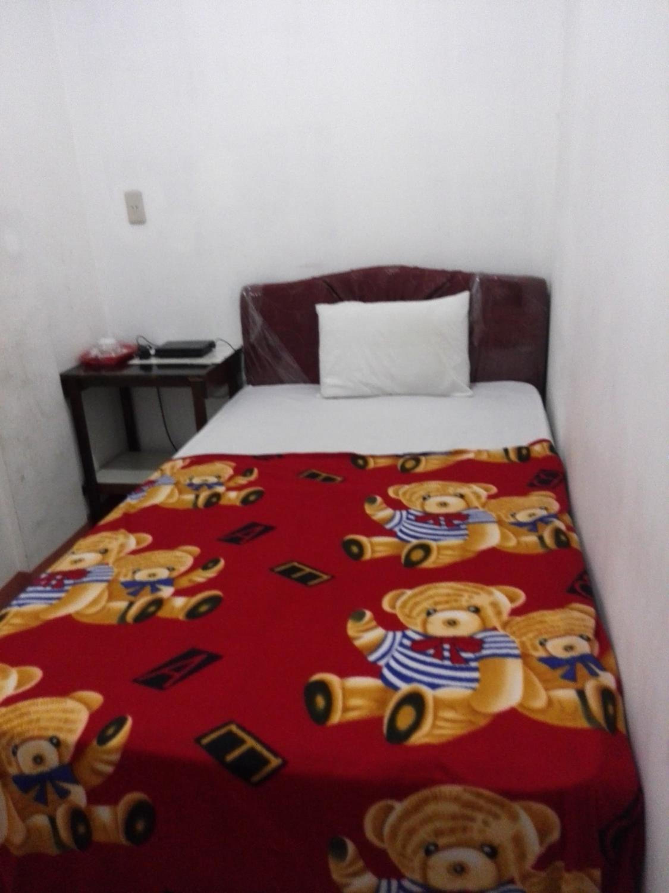 Single Room with Private Bathroom photo 1