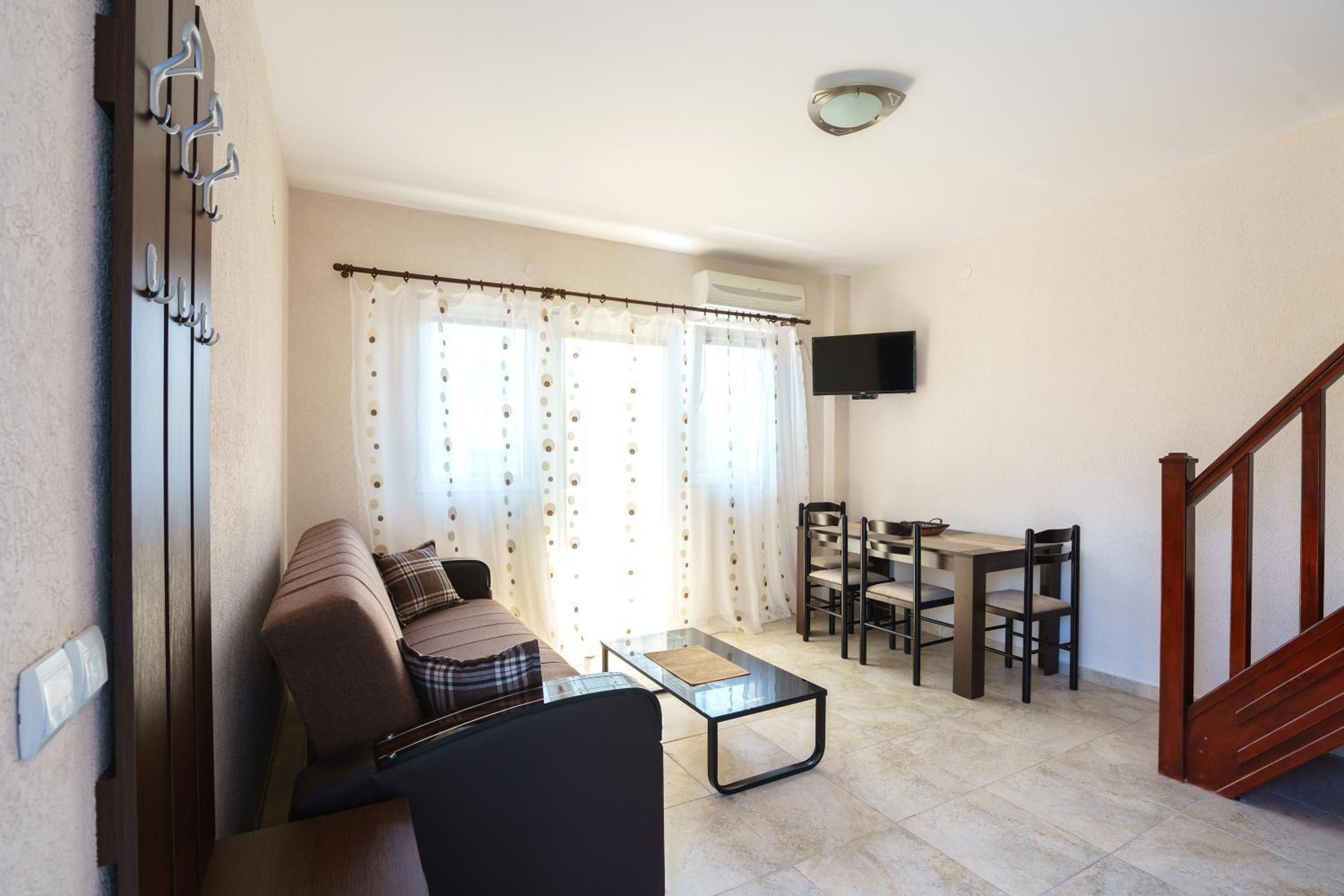 Apartment - Split Level