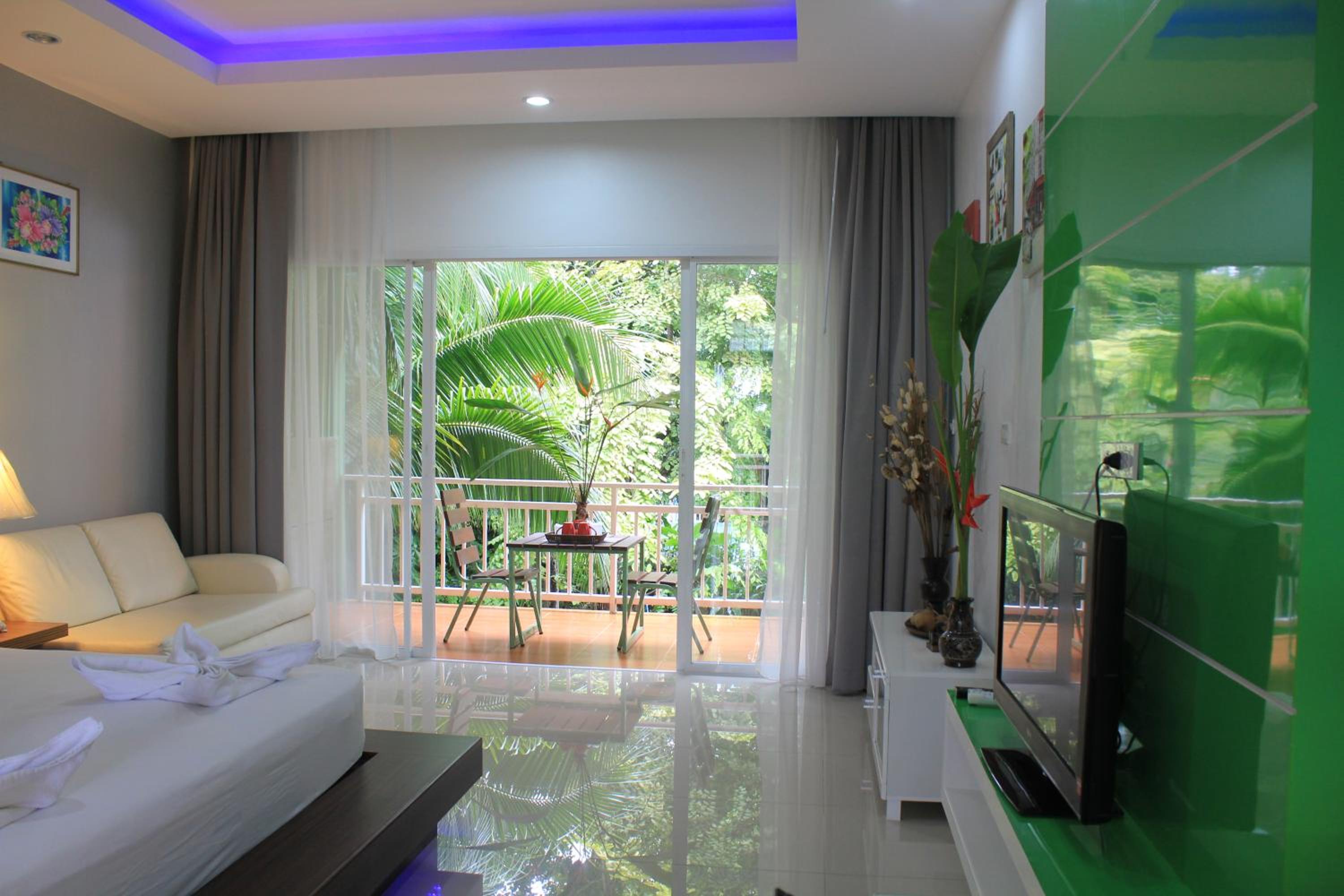 Studio with Garden View - Photo 49