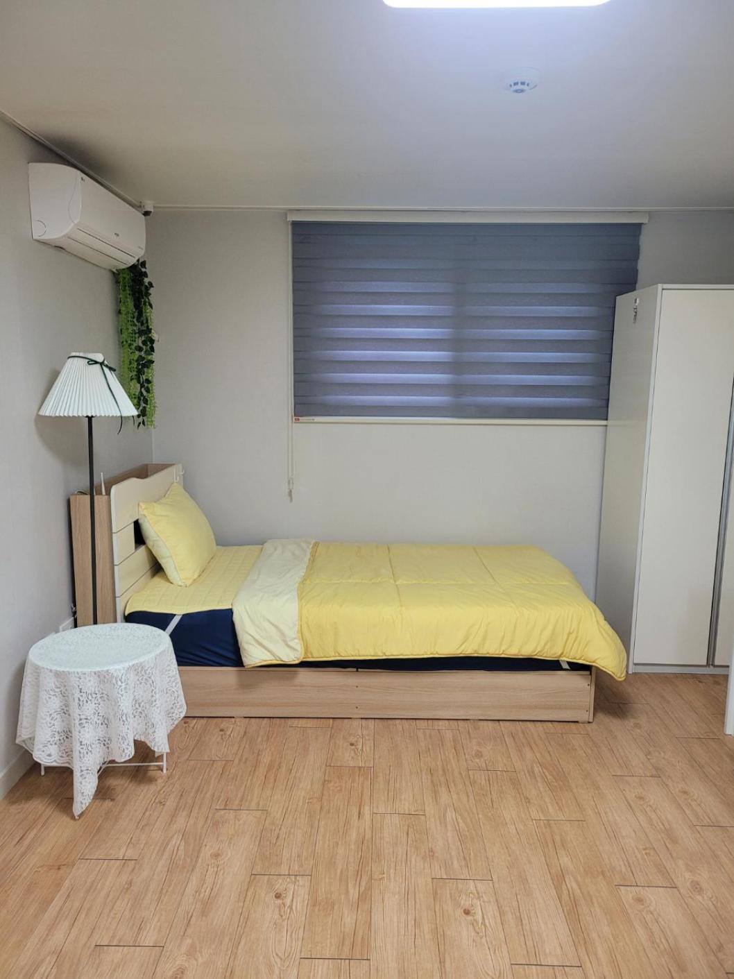 Large Single Room