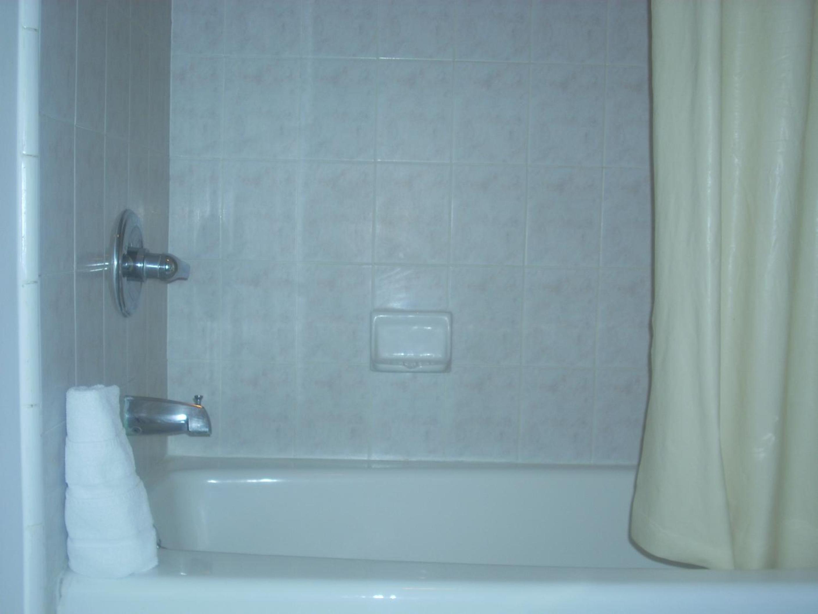 Single Room - Non-Smoking - Photo 5