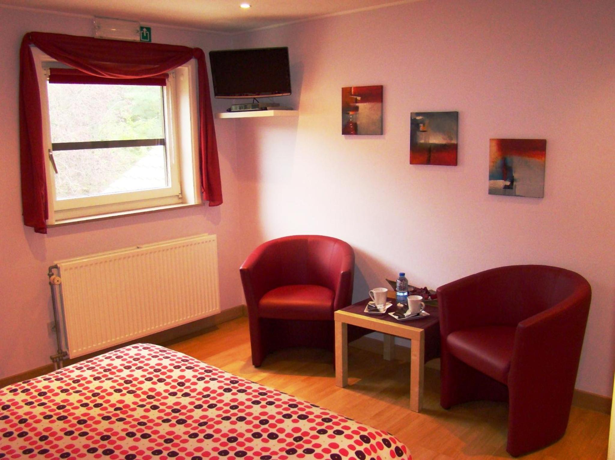 Double Room - Photo 3