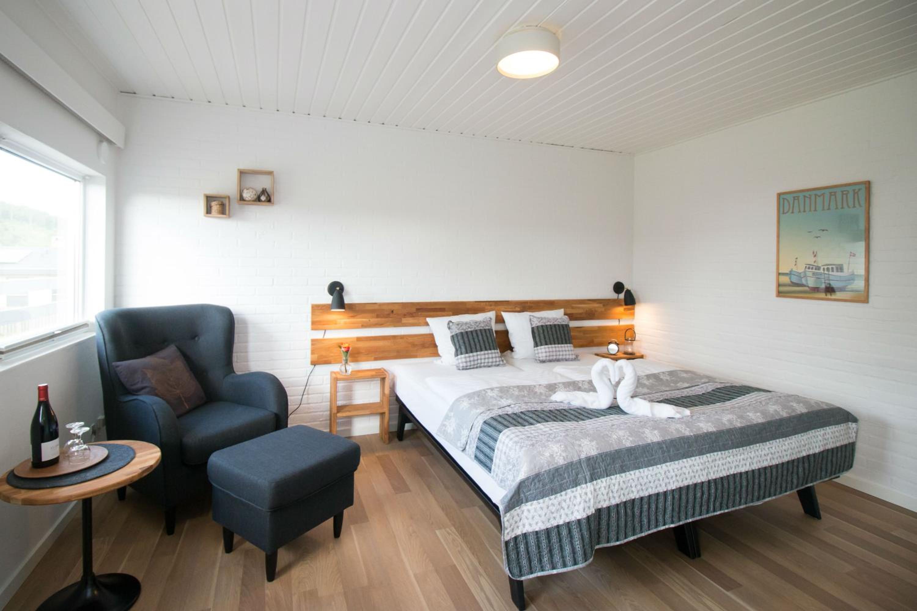 Superior Twin Room - Photo 4