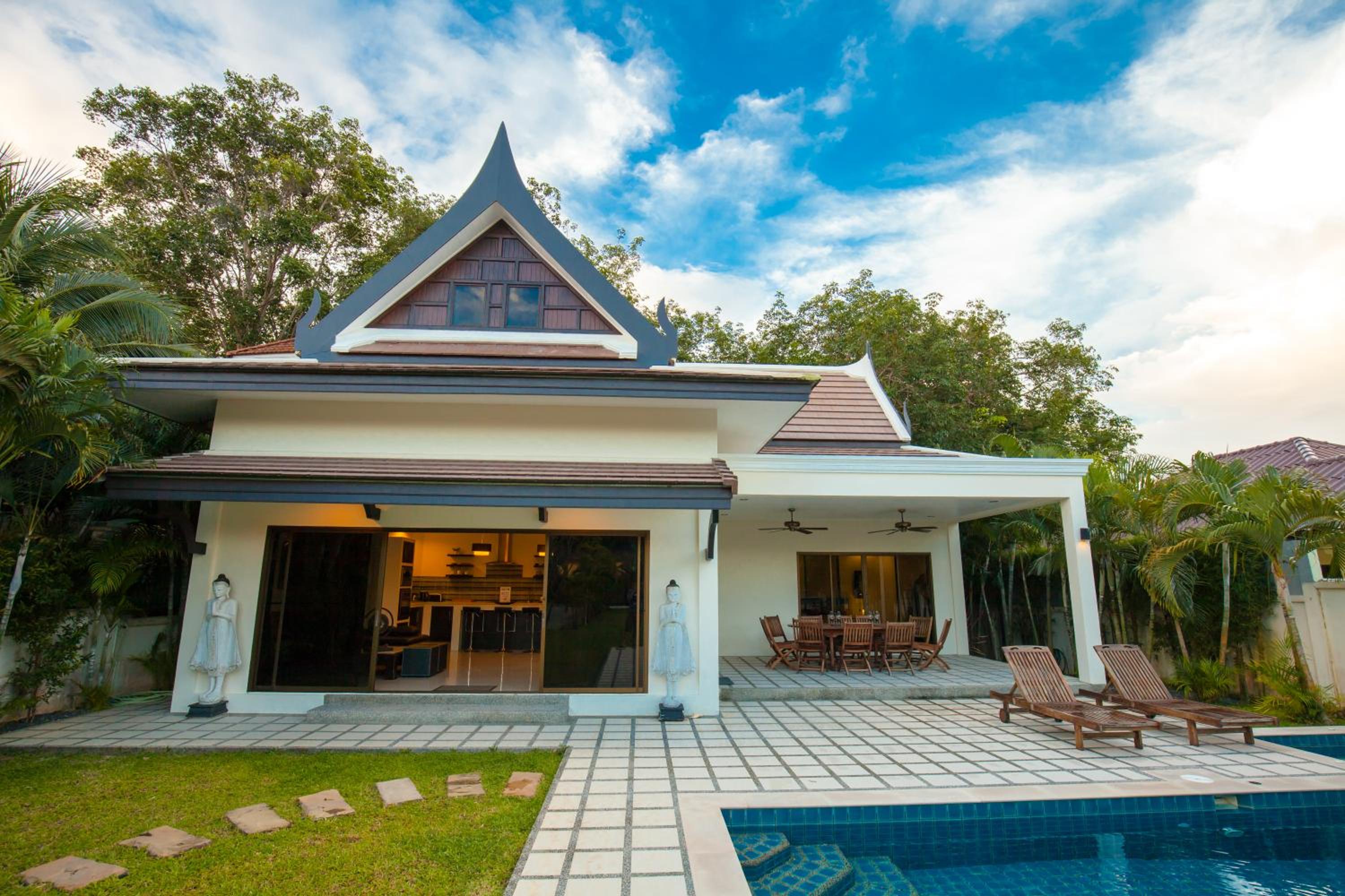 Villa photo 3