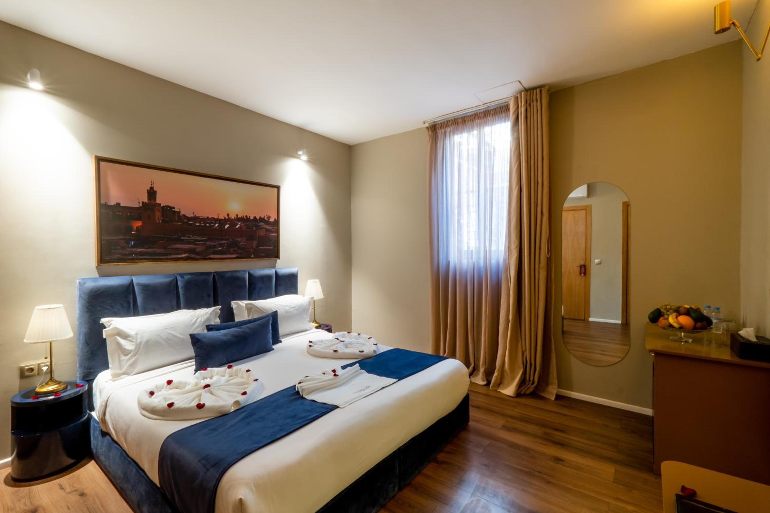 Deluxe Double or Twin Room - Photo 3