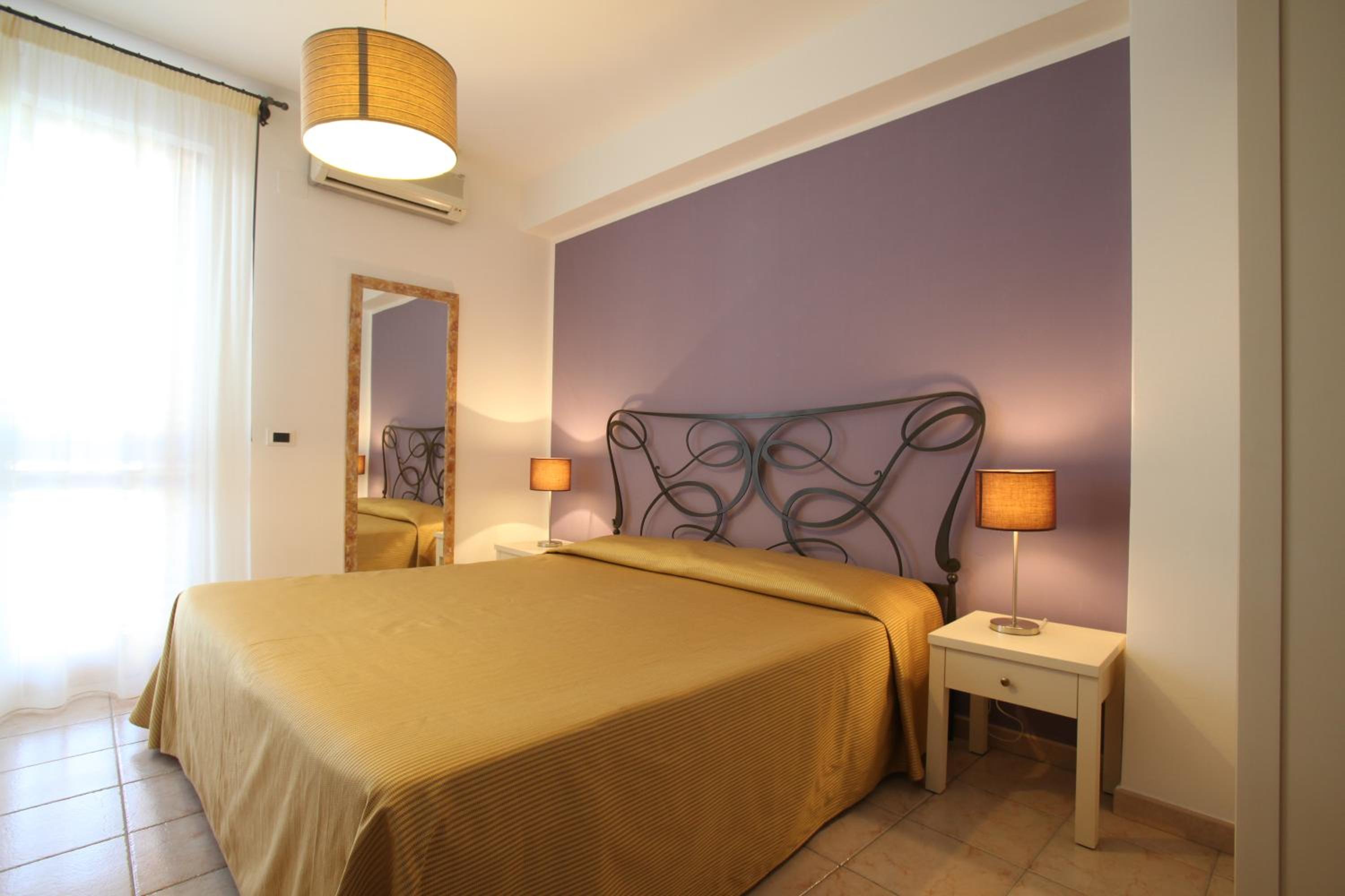 Double Room with Sea View - Photo 1