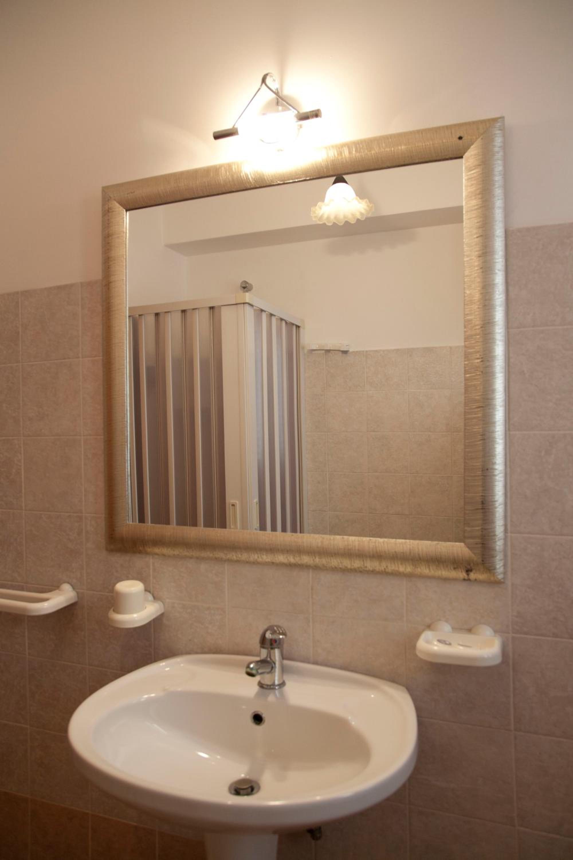 Quadruple Room - Photo 2