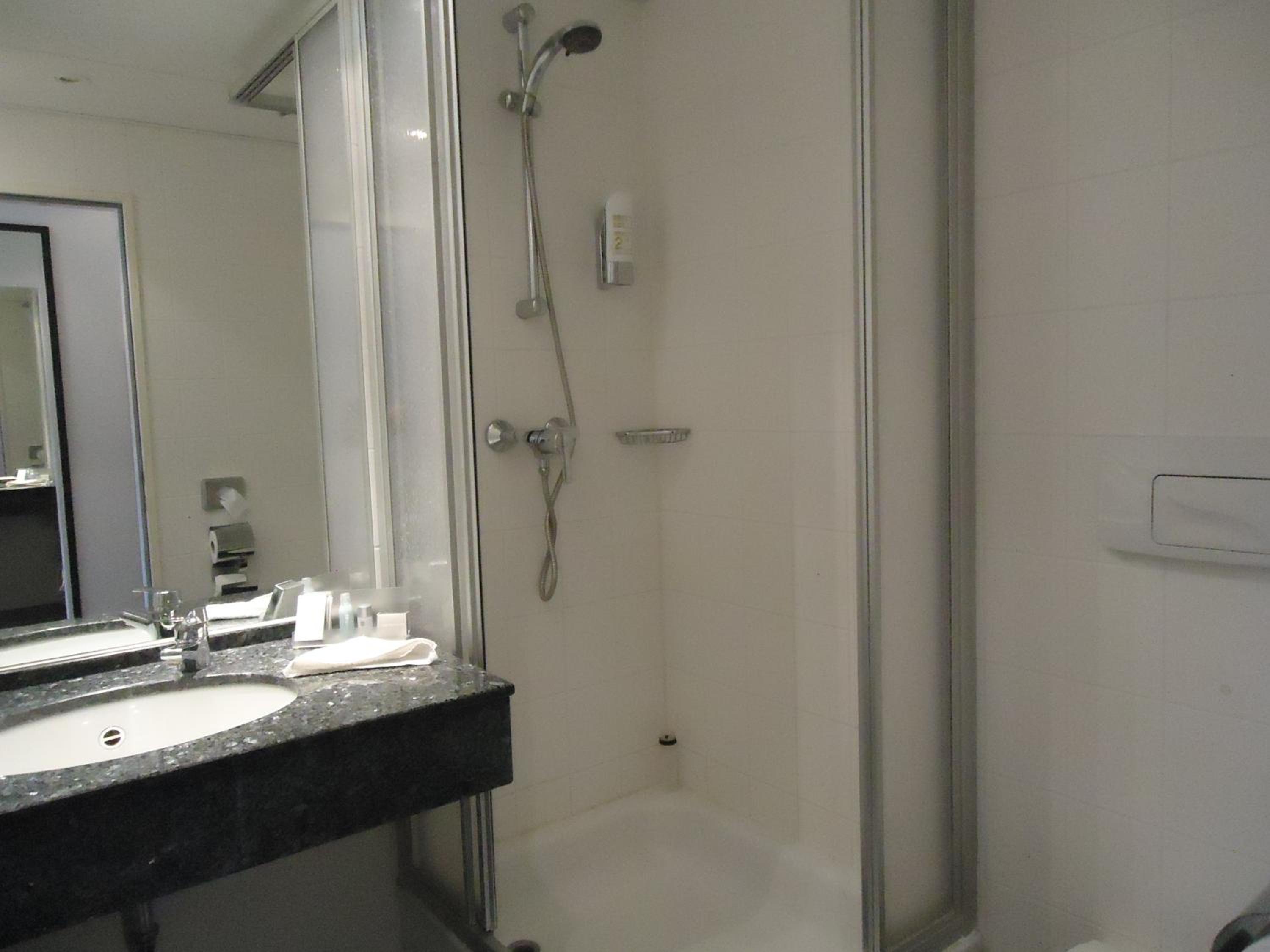 Single Room photo 3