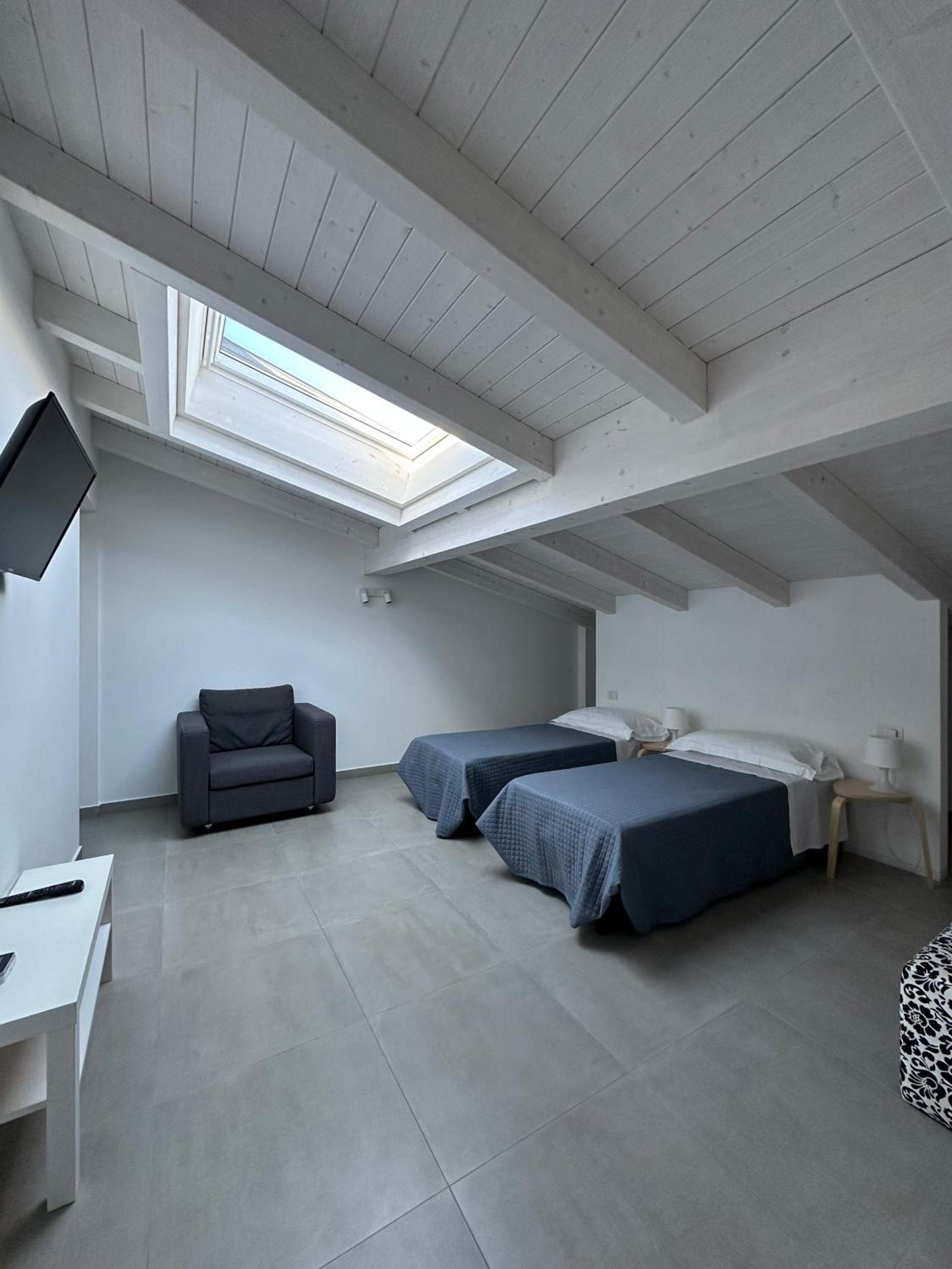 Double or Twin Room with Private Bathroom