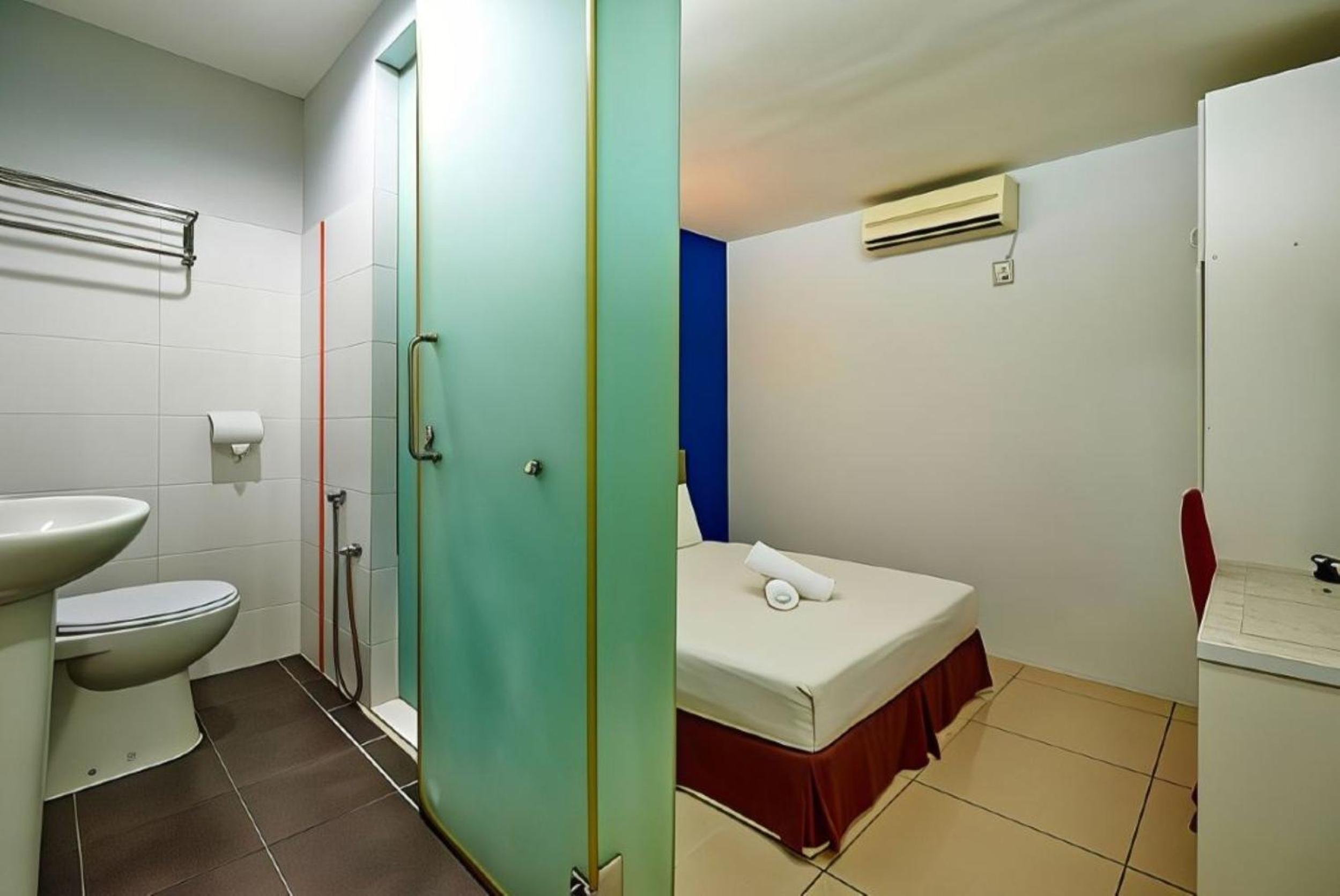Standard Queen Room - Photo 2