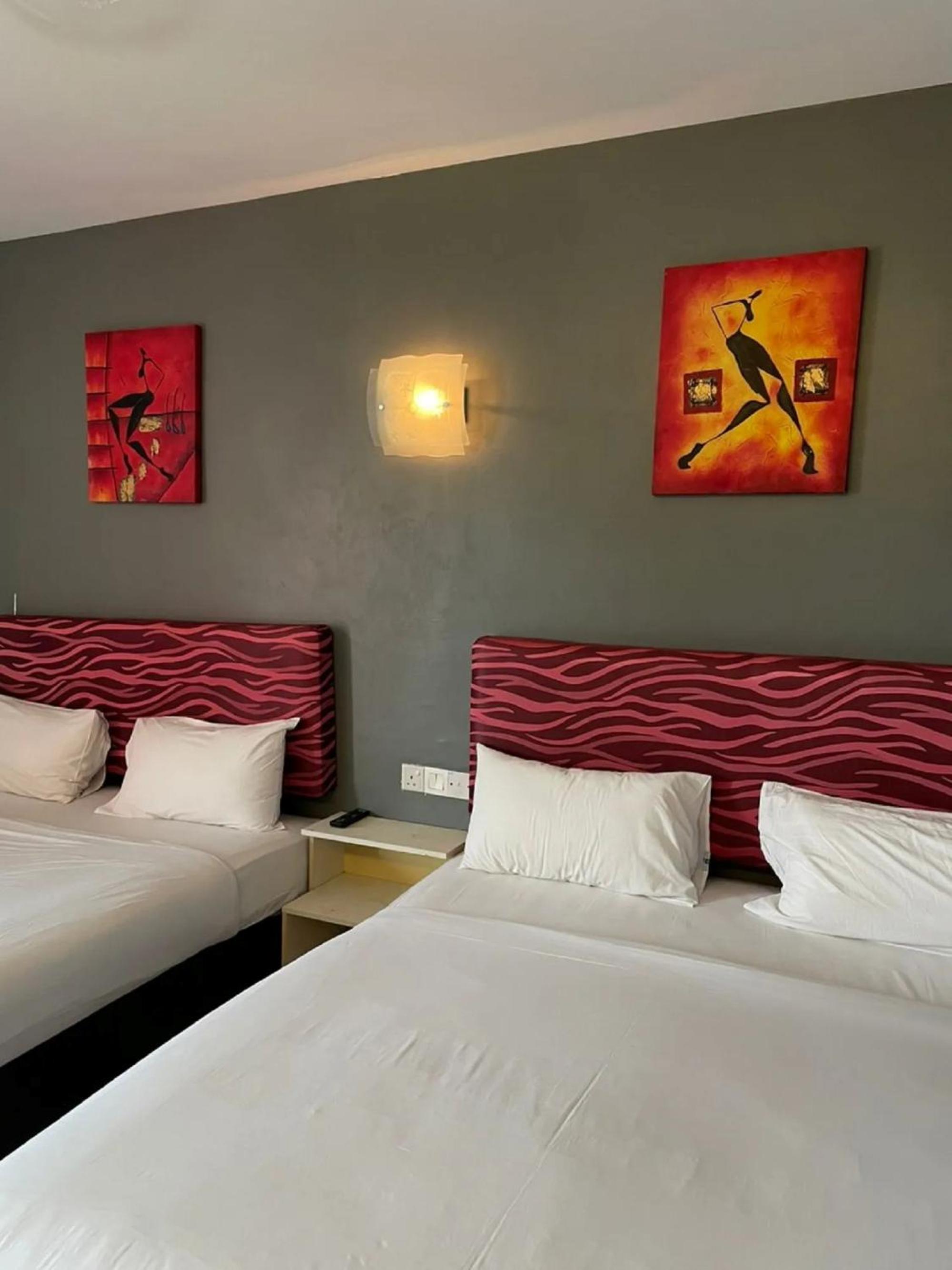 Deluxe Family Room - Photo 4