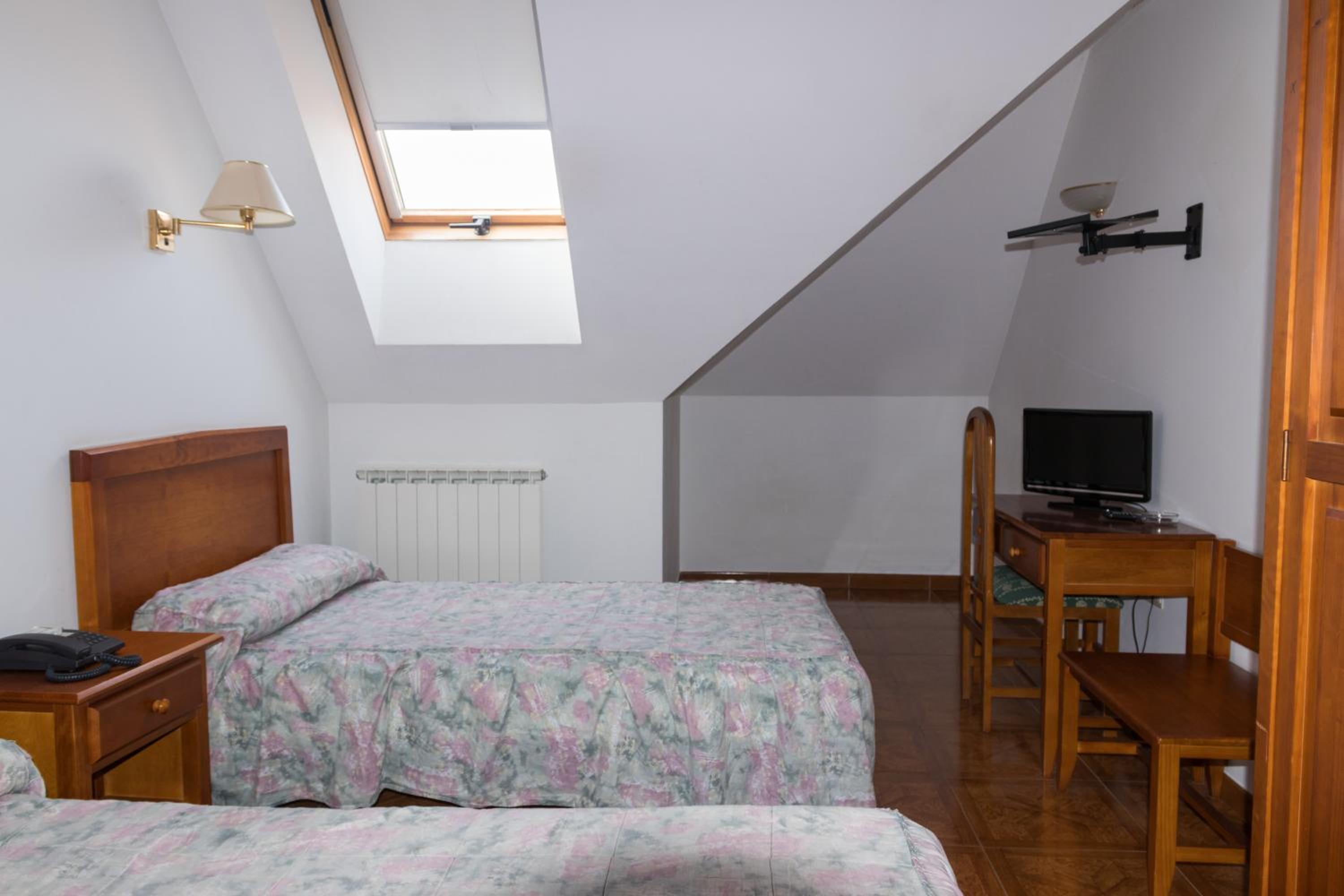 Triple Room - Photo 2